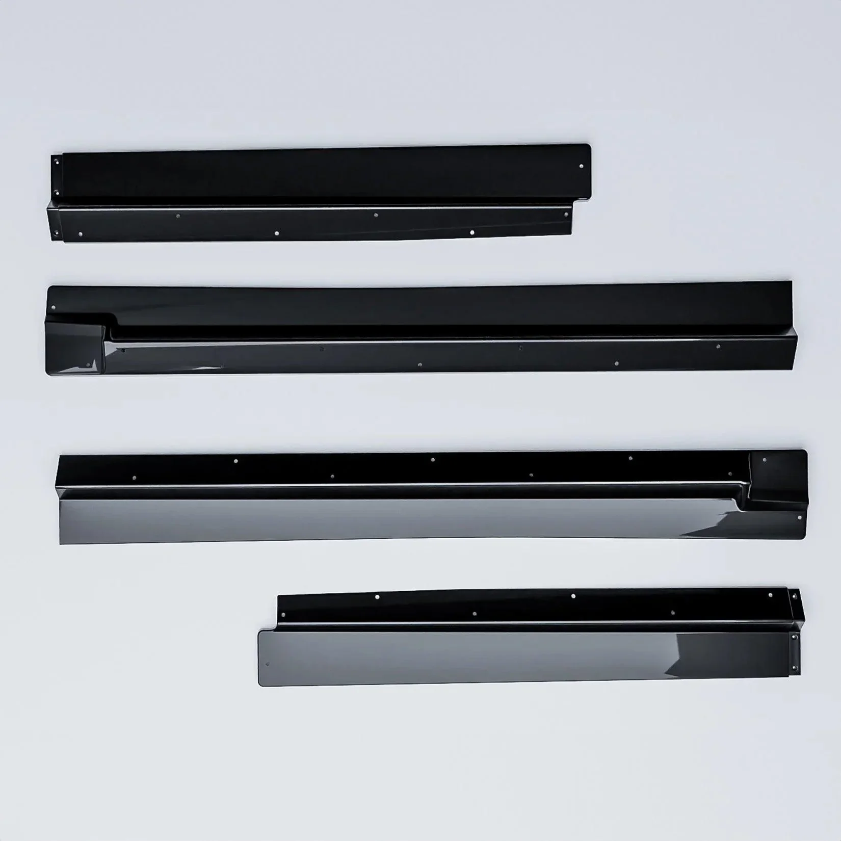 gloss-black-side-skirts-for-audi-q8-4m-2018-s-line-7.webp