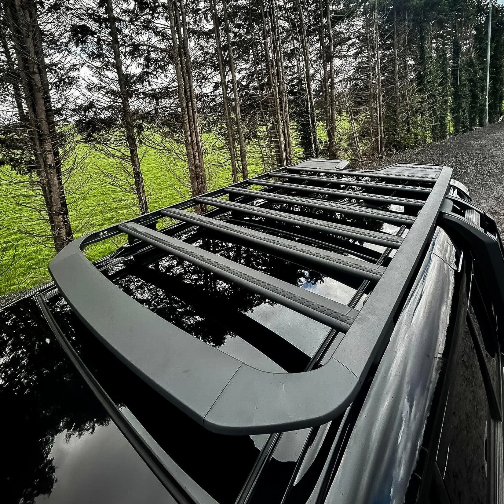 black-stx-style-roof-rack-for-land-rover-defender-110-l663-2020-3.jpg