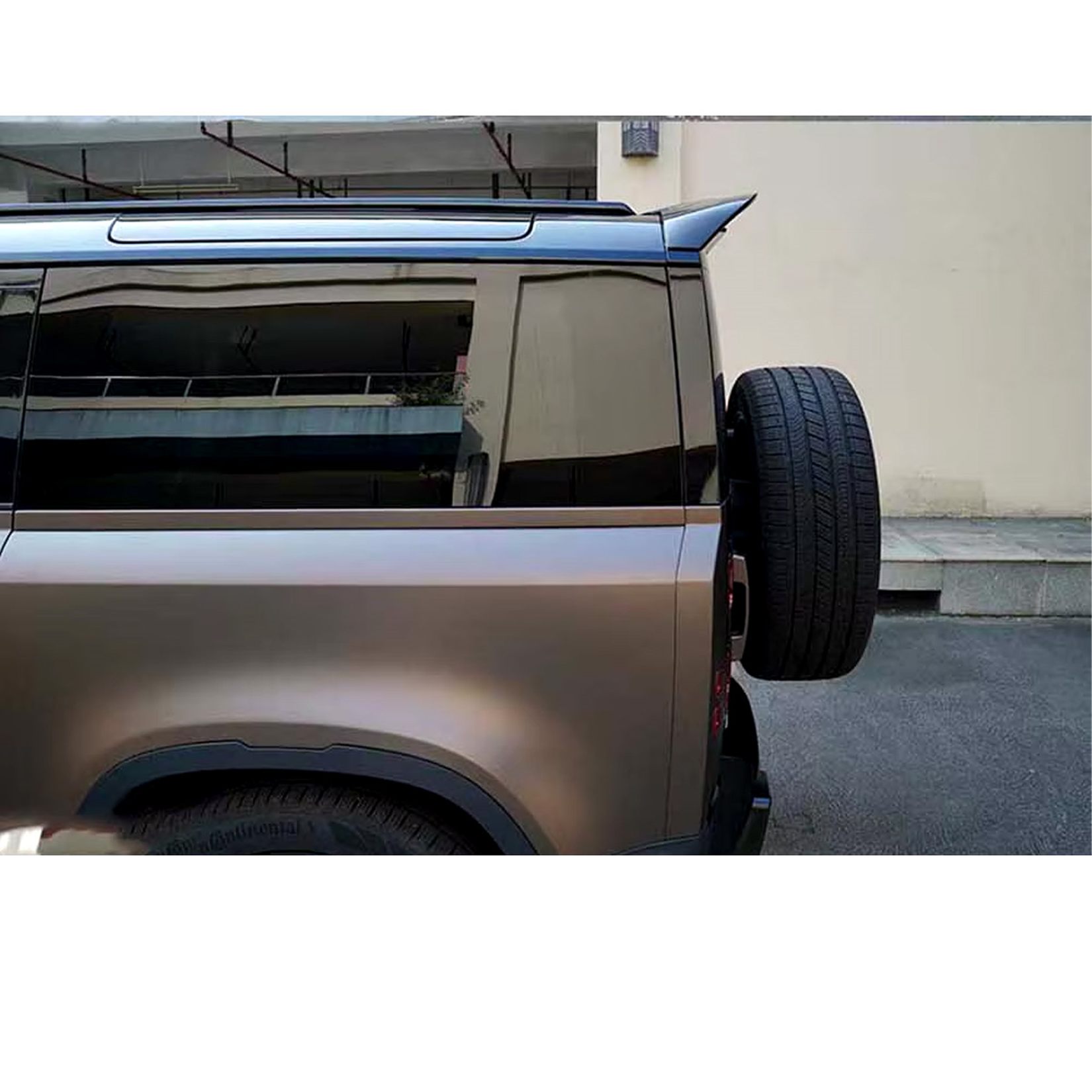 gloss-black-v3-rear-spoiler-for-land-rover-defender-l663-2020-4.png