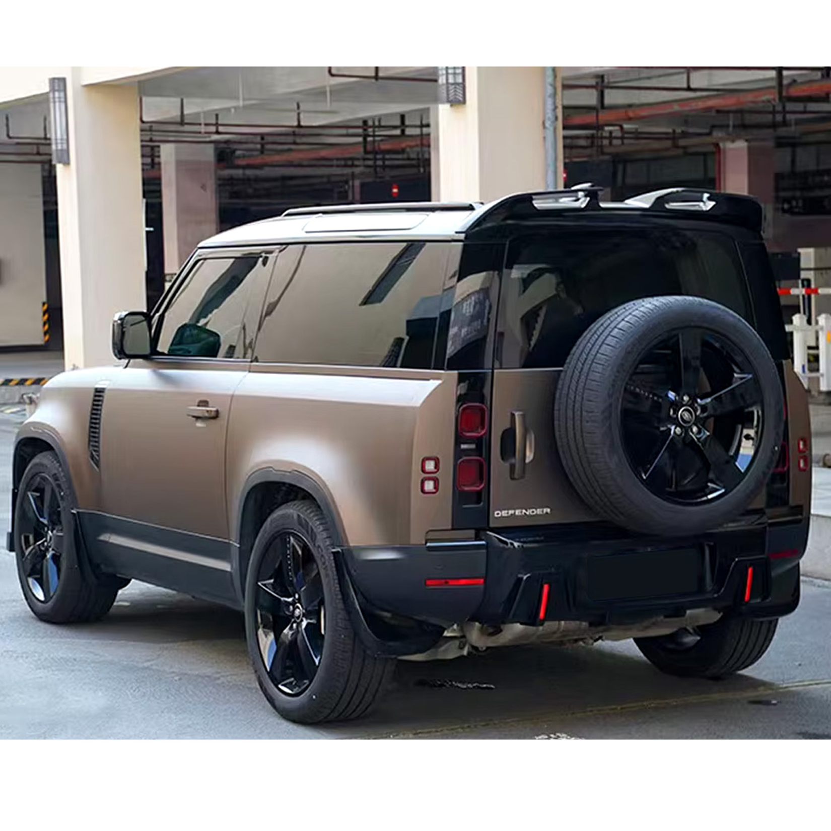 gloss-black-v3-rear-spoiler-for-land-rover-defender-l663-2020-6.png