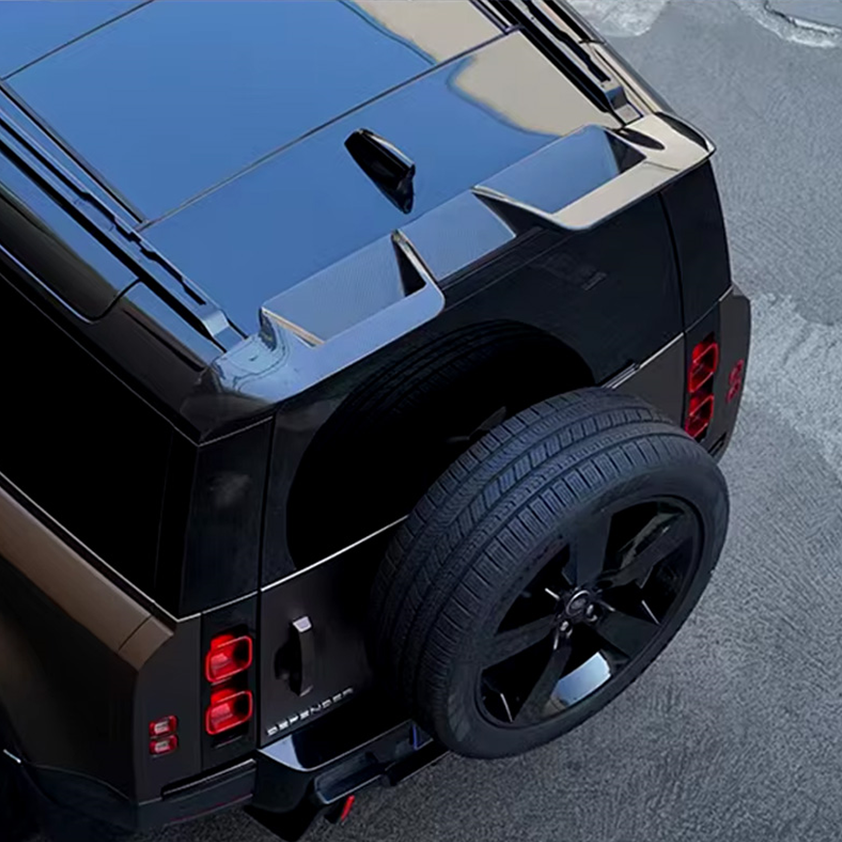 gloss-black-v3-rear-spoiler-for-land-rover-defender-l663-2020-7.png