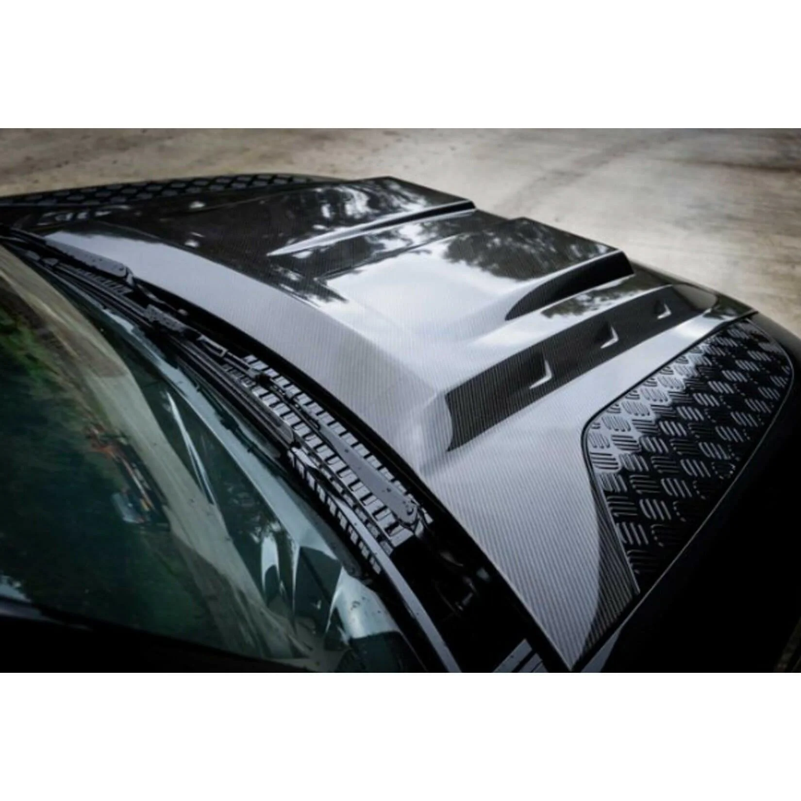 carbon-fibre-replacement-bonnet-for-land-rover-defender-l663-2020-4.jpg