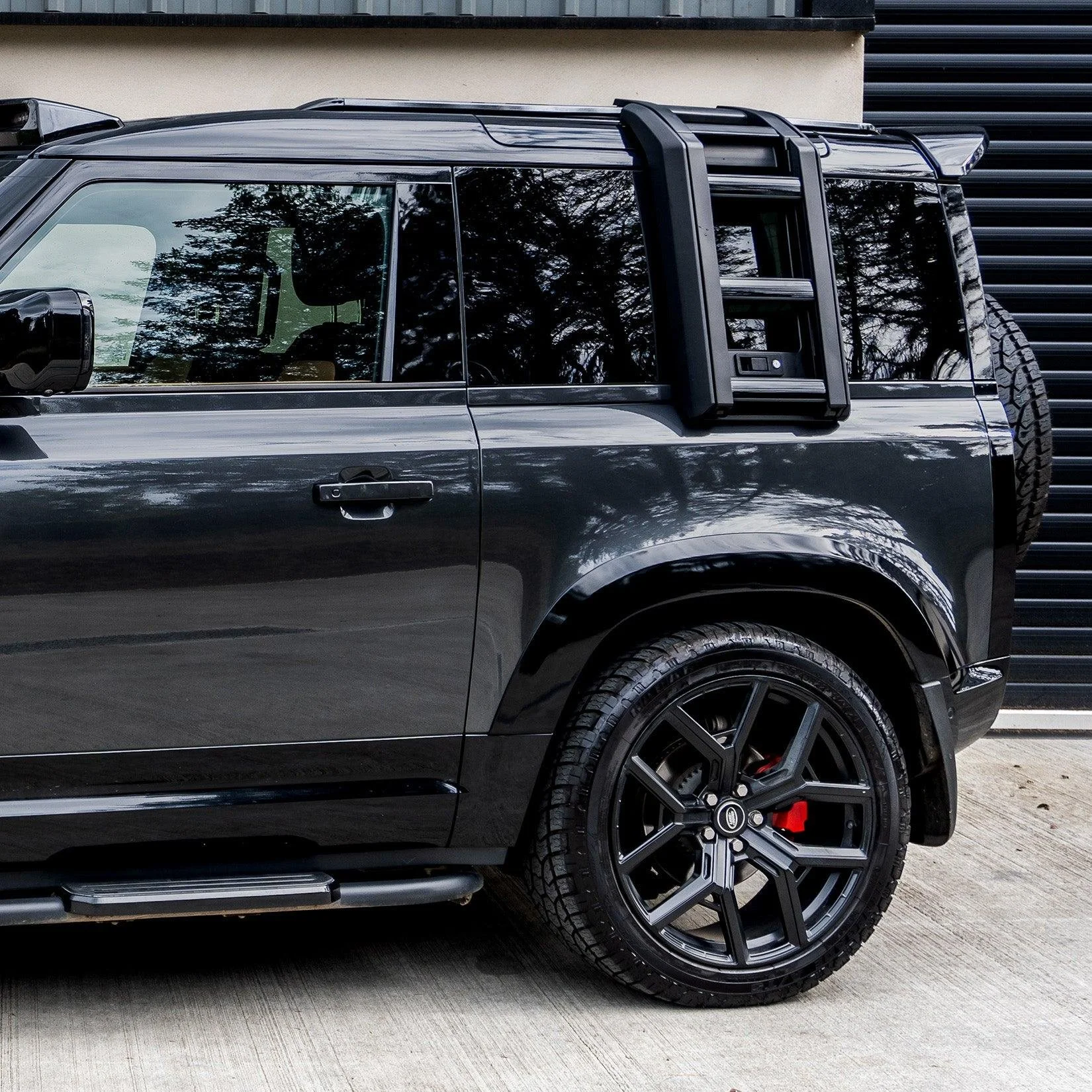 gloss-black-stx-style-side-roof-ladder-for-land-rover-defender-l663-2020-7.jpg