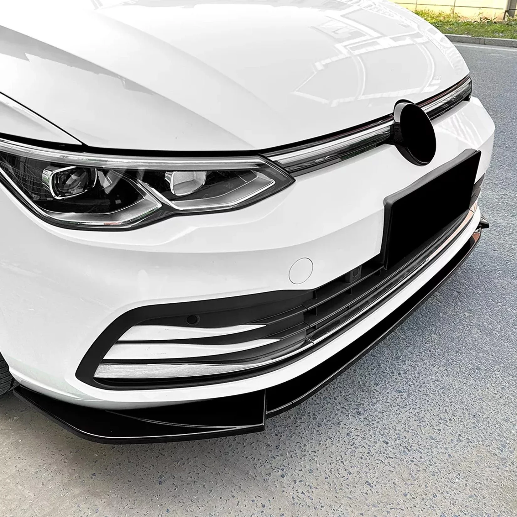 gloss-black-front-splitter-for-vw-golf-mk8-2020-2023-life-style-standard-3.jpg