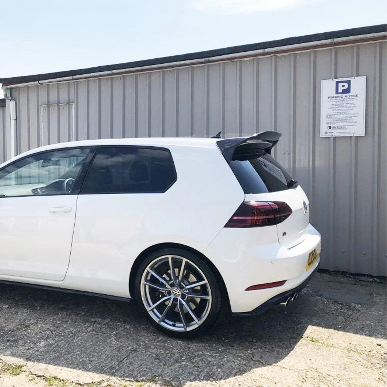 gloss-black-aspec-style-rear-spoiler-for-vw-golf-mk7-7-5-r-line-r-1.jpg