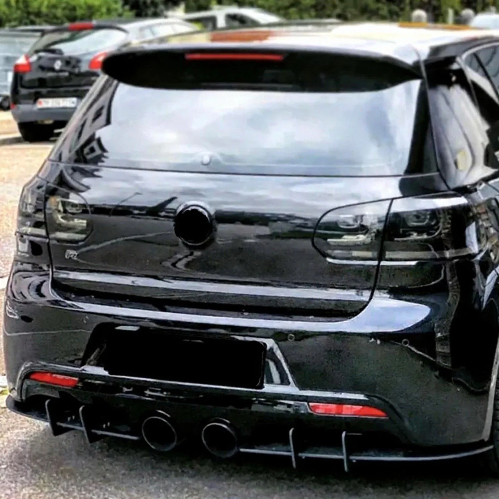 gloss-black-rear-diffuser-for-vw-golf-mk6-2008-2013-2.jpg