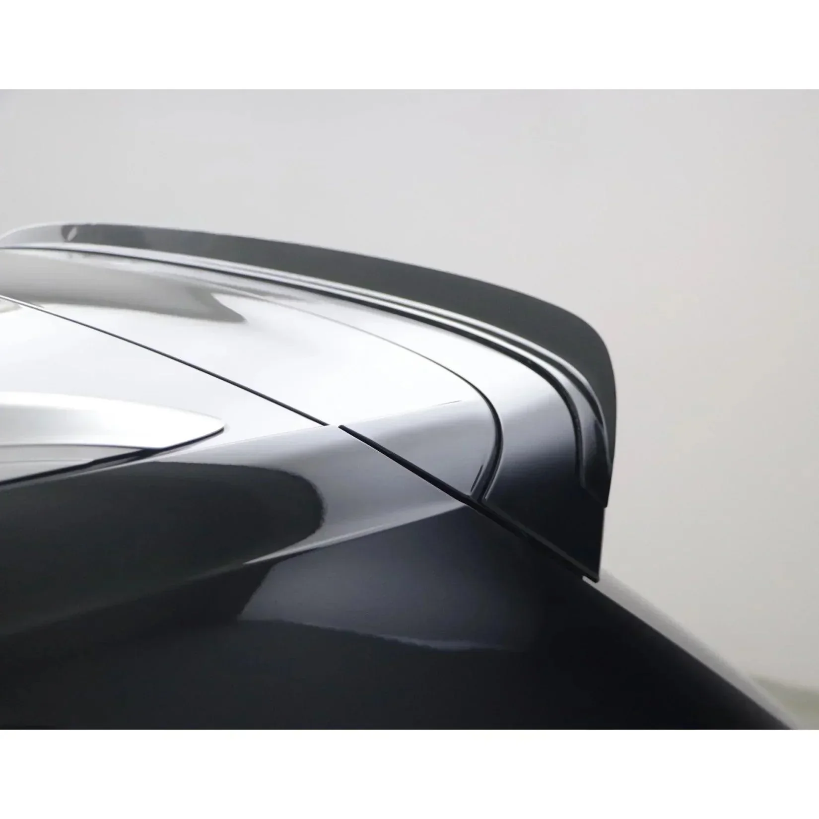 gloss-black-full-body-kit-for-vw-tiguan-mk2-2015-2020-r-line-4.webp