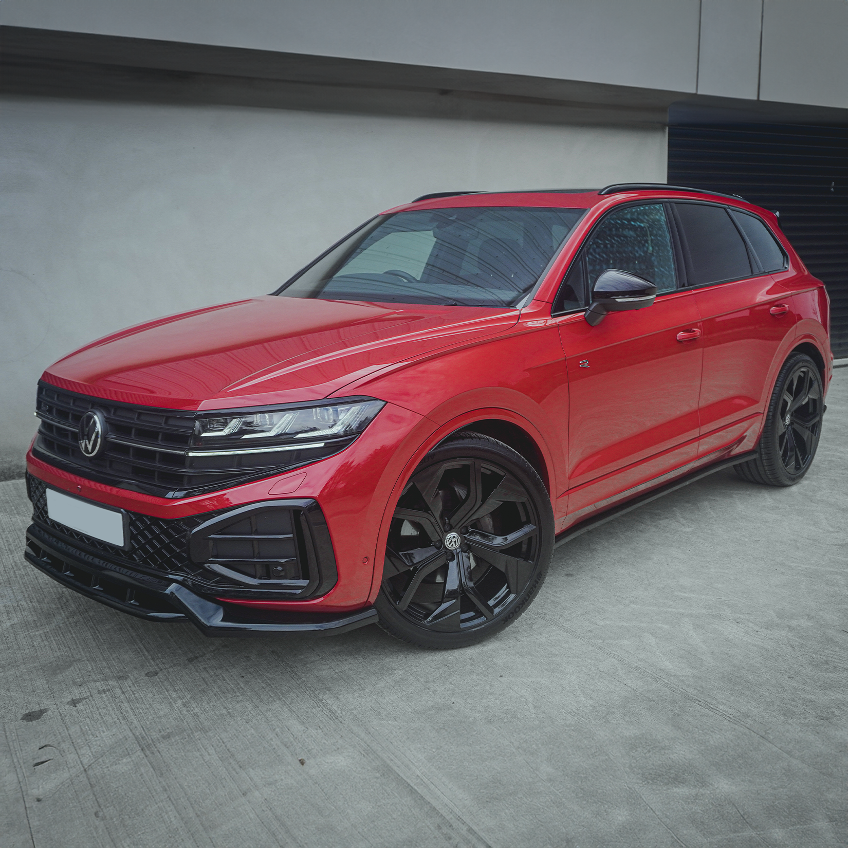 gloss-black-front-splitter-for-vw-touareg-mk3-2023-r-line-r-1.png