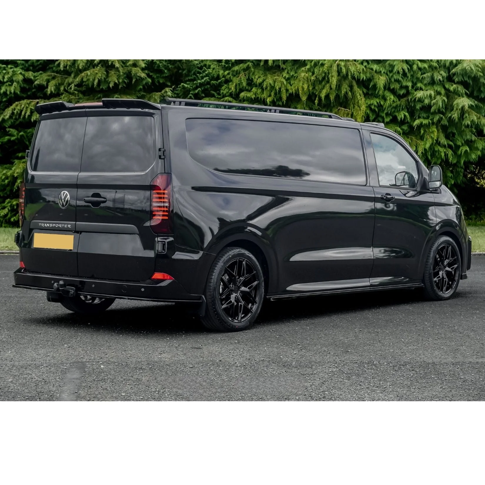 gloss-black-v1-full-body-kit-for-vw-transporter-t7-2025-lwb-19.jpg