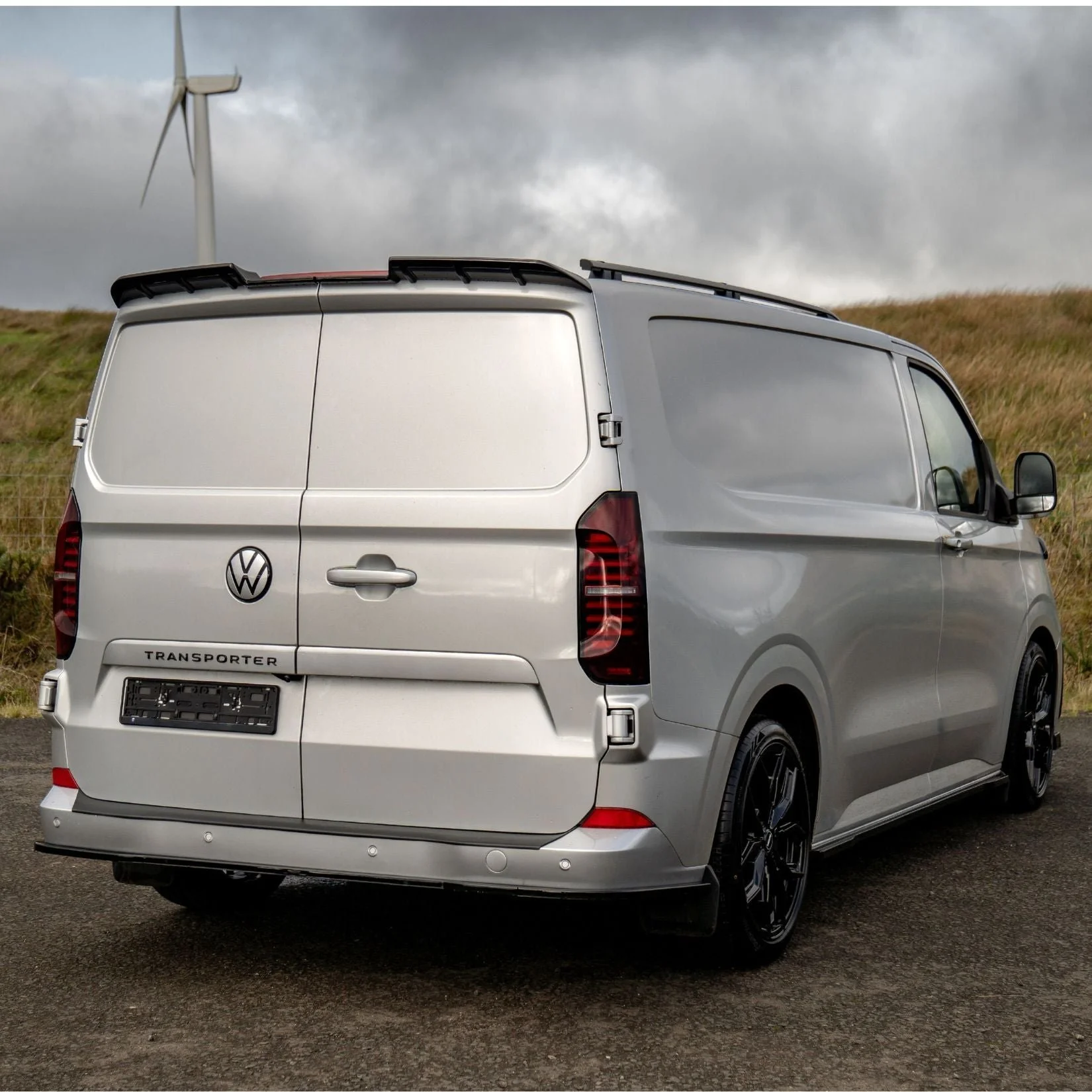 matte-black-rear-bumper-protector-for-vw-transporter-t7-2025-2.jpg