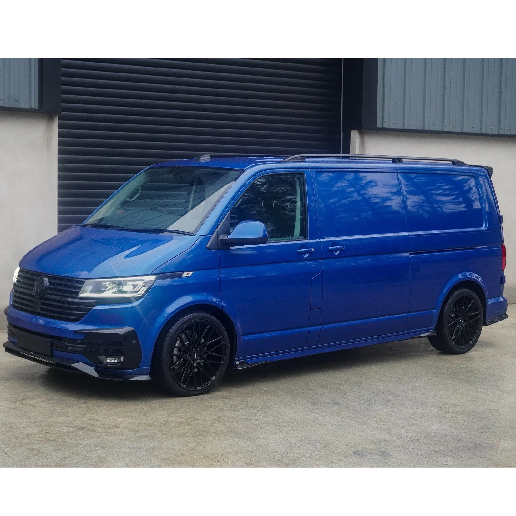 matte-black-roof-bars-for-vw-transporter-t6-1-swb-3.jpg