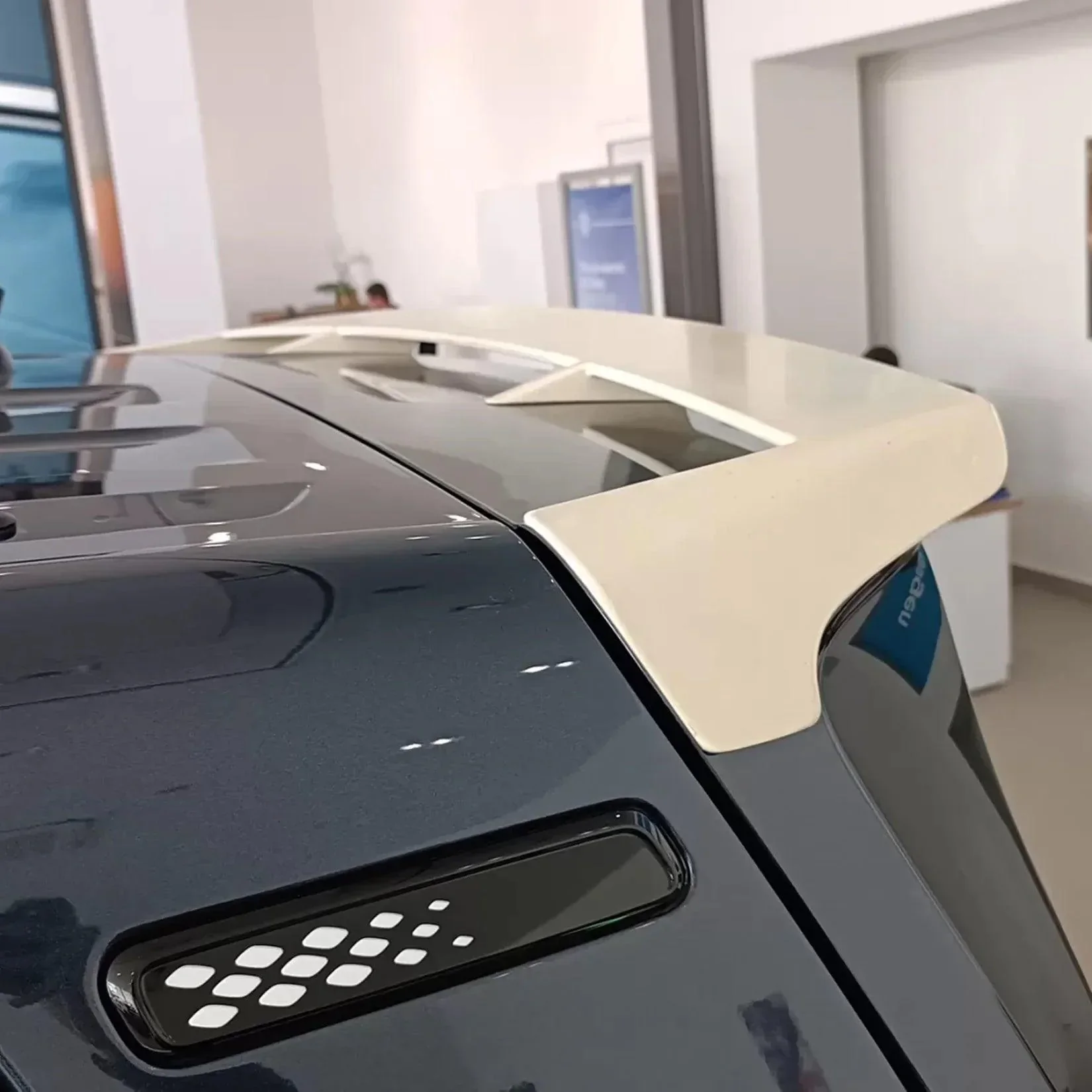 primer-rear-spoiler-for-vw-id-buzz-2021-3.webp