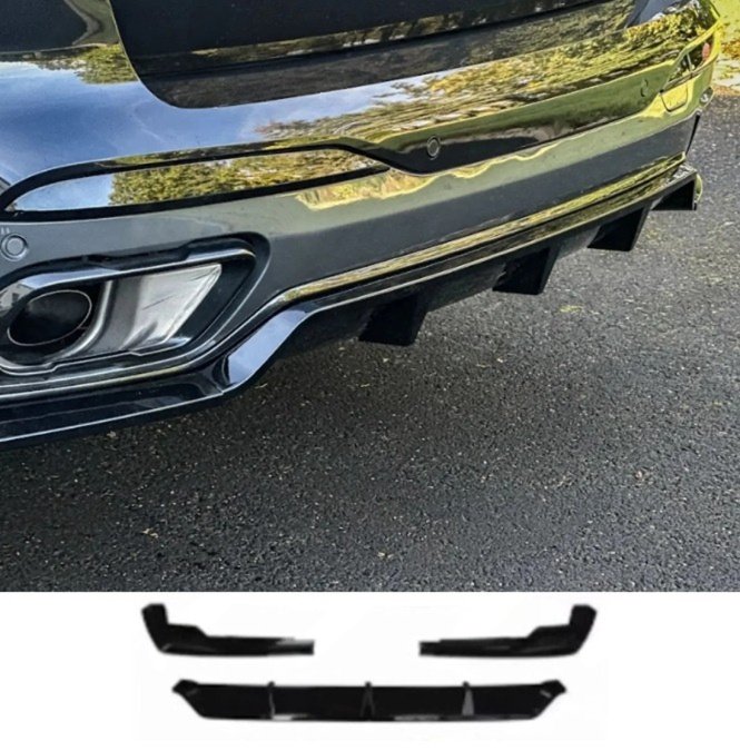 Gloss Black Rear Diffuser for BMW X7 G07 (2023+) M Sport