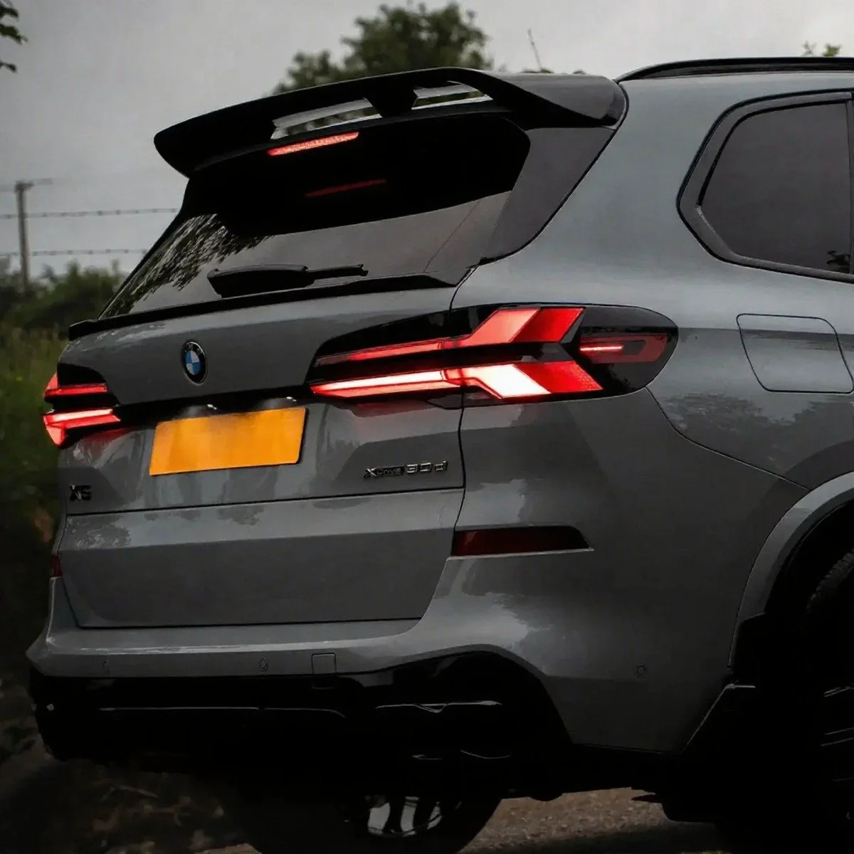 BMW X5 G05 Mid spoiler gloss black 2018 (1).jpg