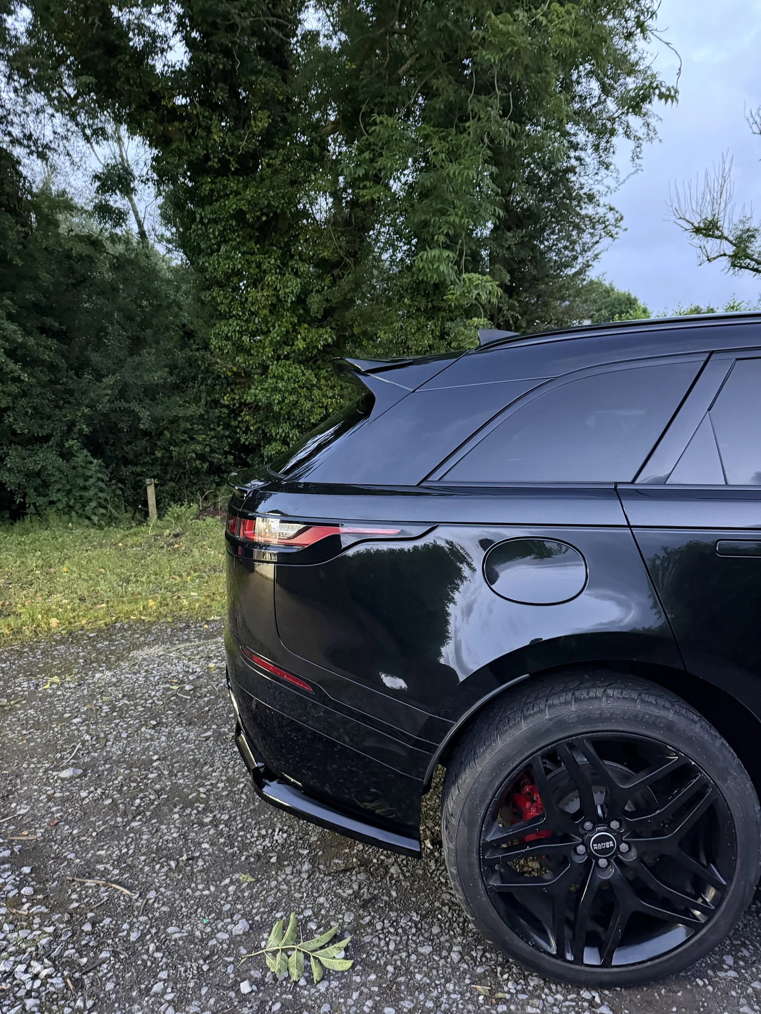 Range Rover Velar rear with roof spoiler, mid spoiler and diffuser fitted