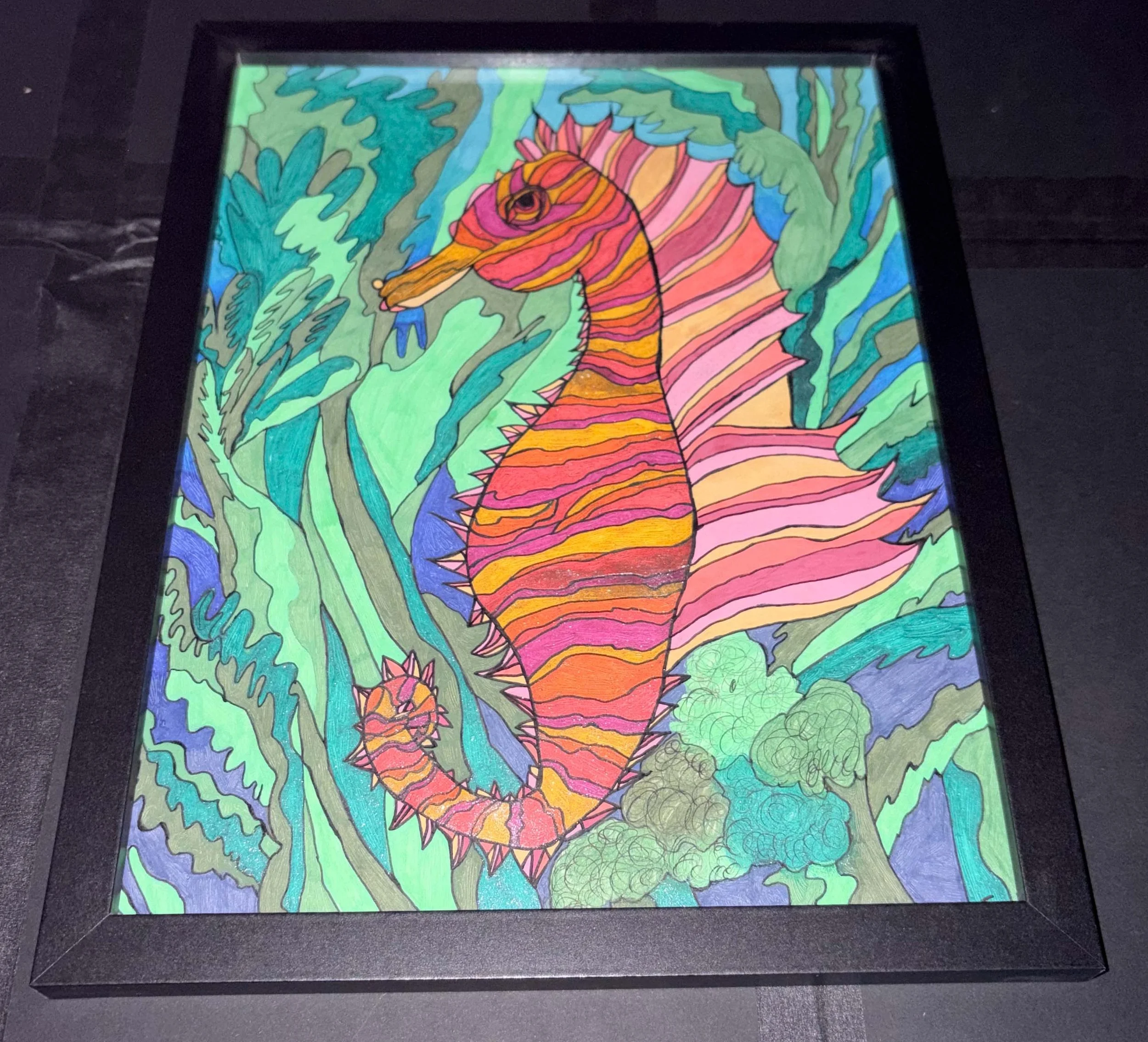 Seahorse with Warm Spines(Click or hover over image for Close up)