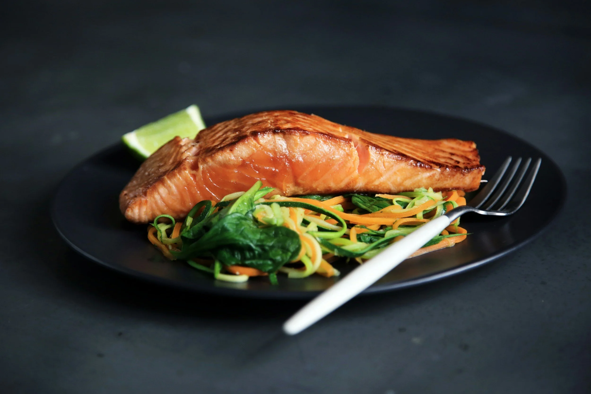 Tamari &amp; Ginger Paleo Noodles &amp; Salmon Parcel