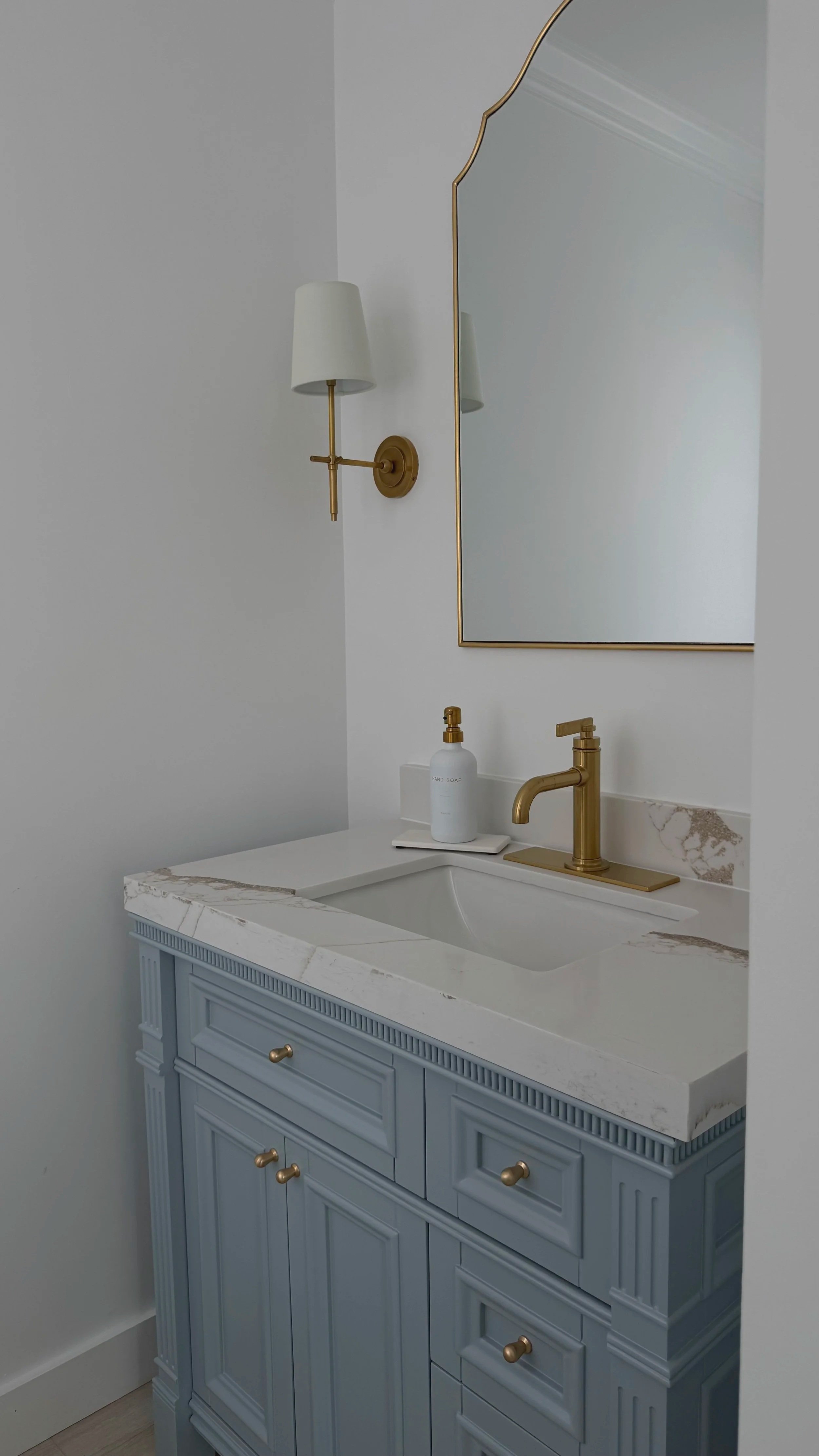 POWDER ROOM