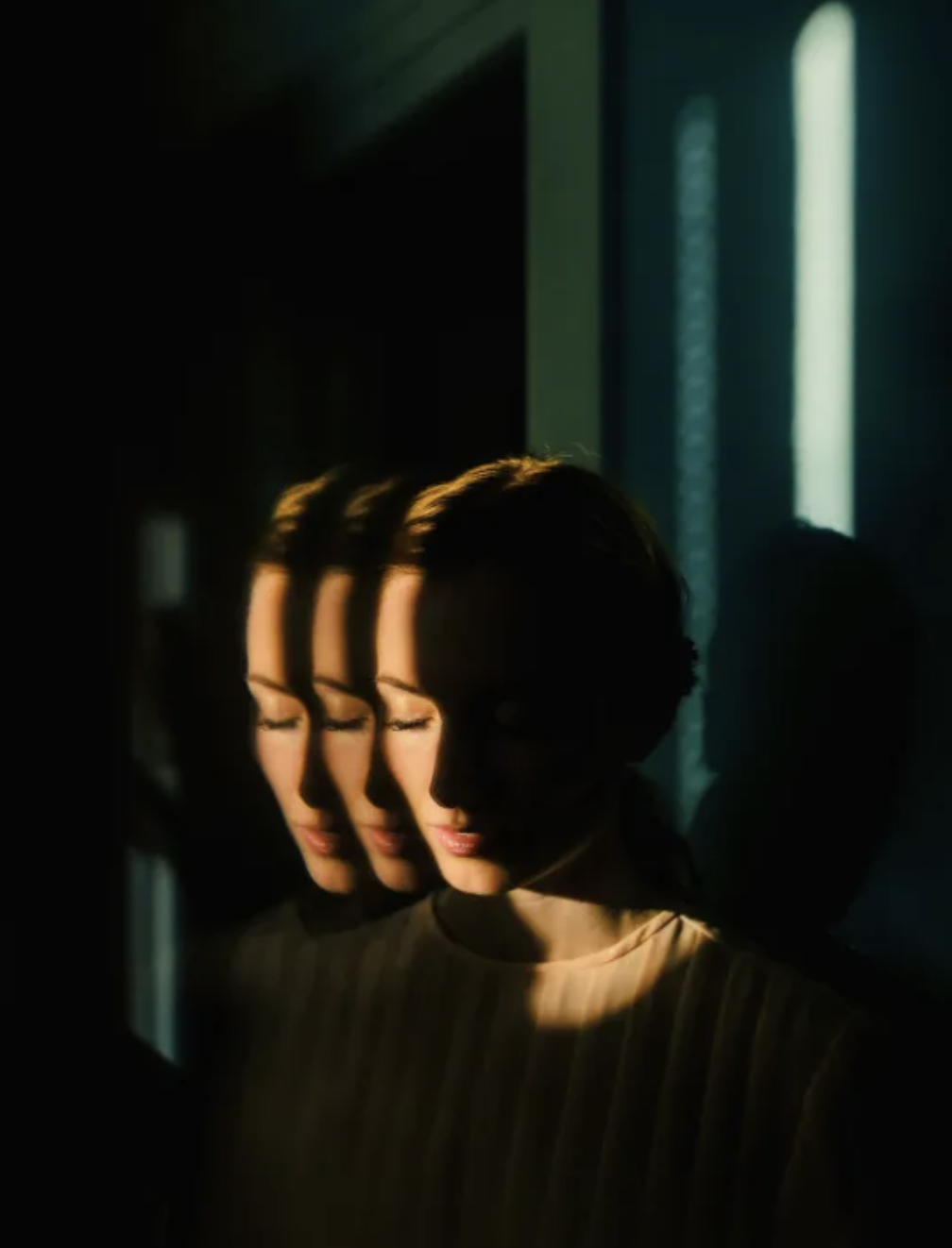 Am I Having an Identity Crisis? Signs, Causes, and When to Talk to a Therapist