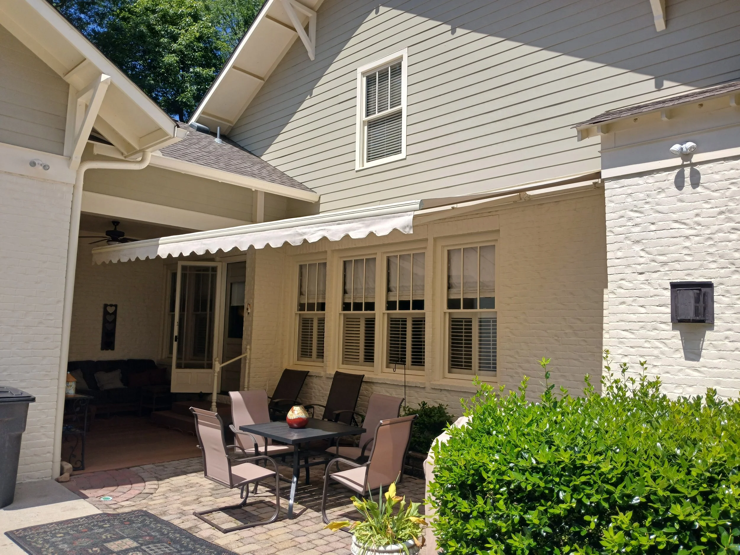 cain retractable.jpg