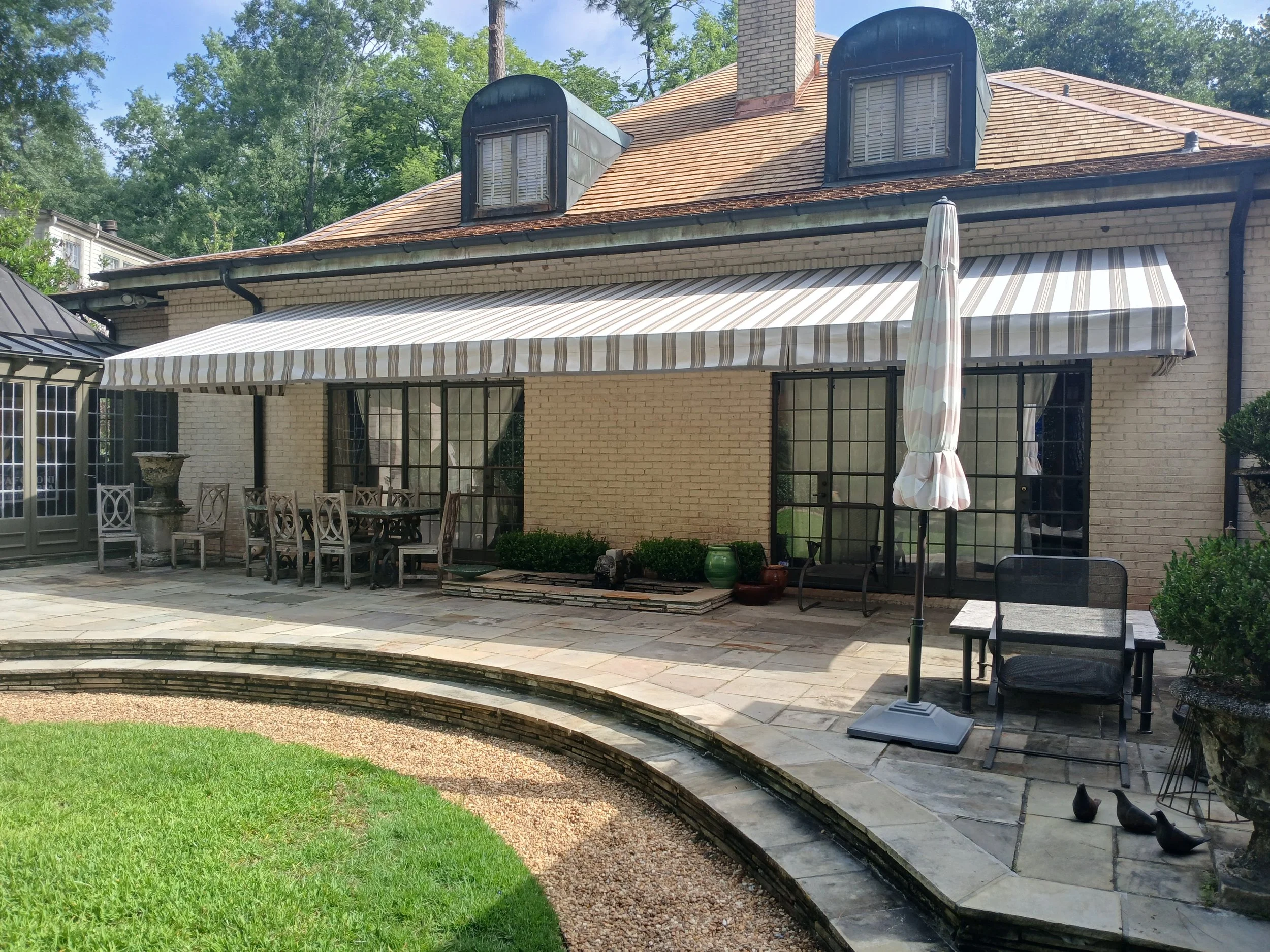 nice awning.jpg