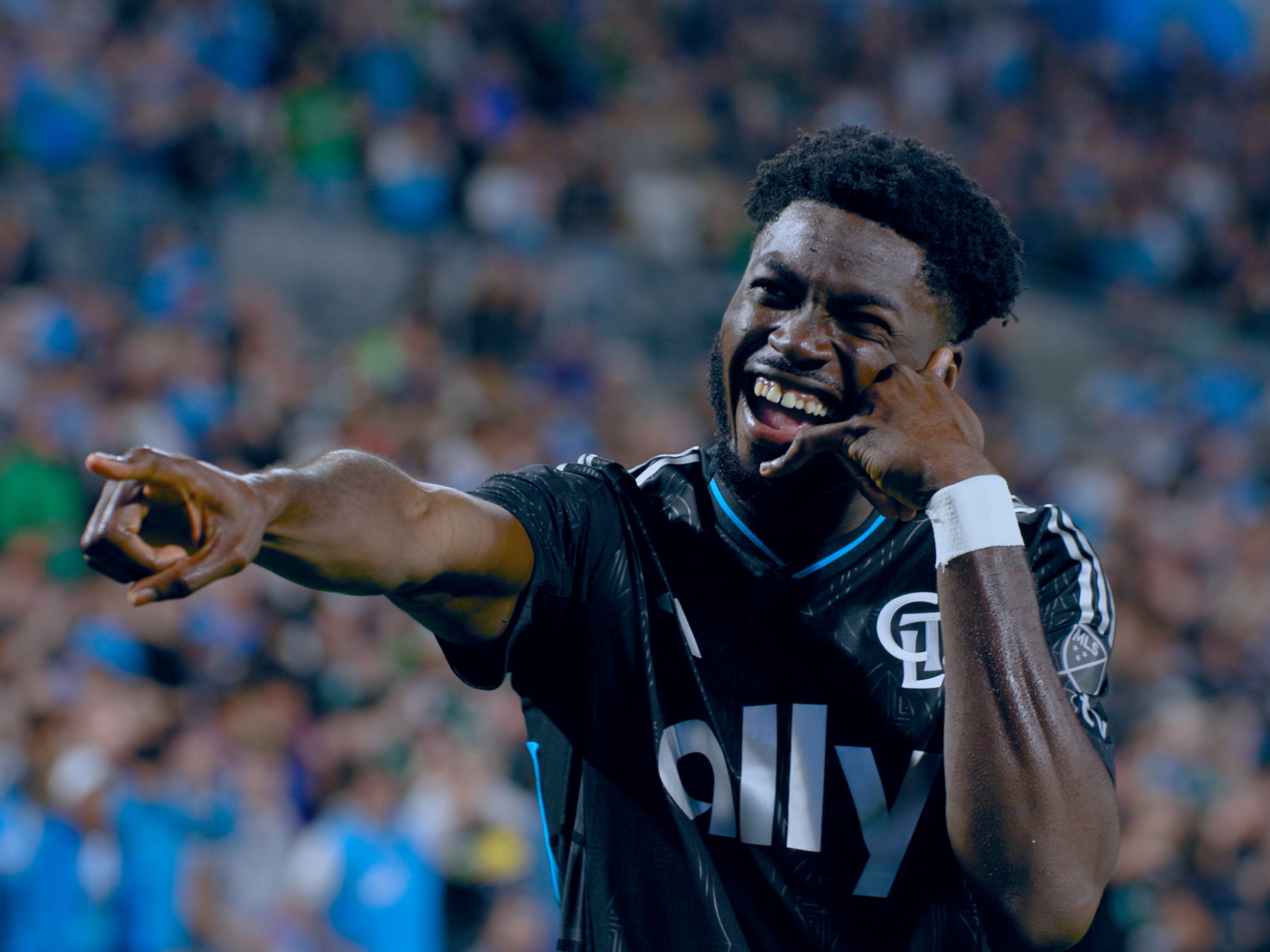 Sequence 03.00_51_11_07.Still006.jpg