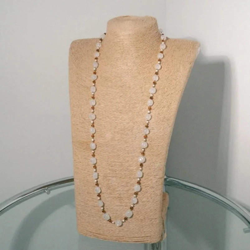 Shop_Necklaces_Moonstone_Long_5.jpg