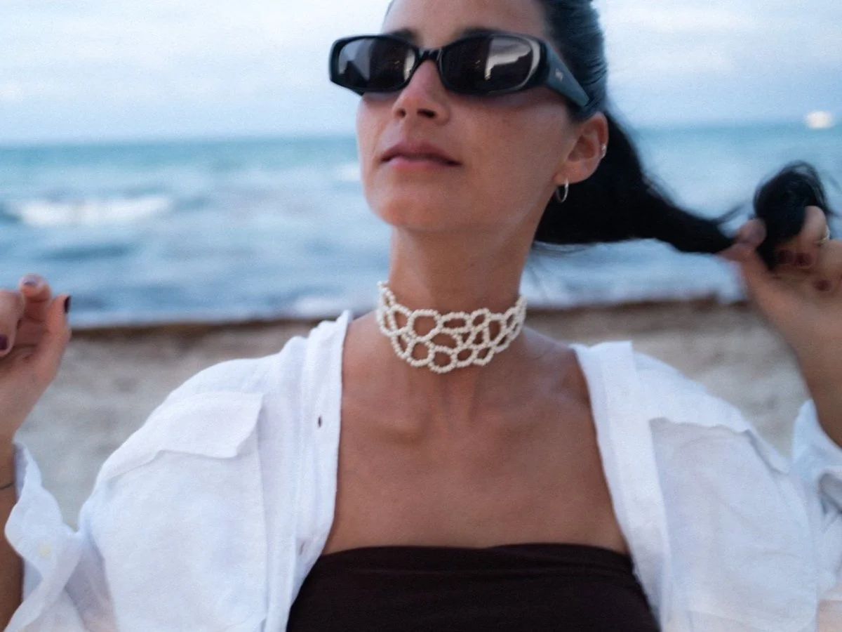 Shop_Necklaces_Coral_Pearl_3.jpg