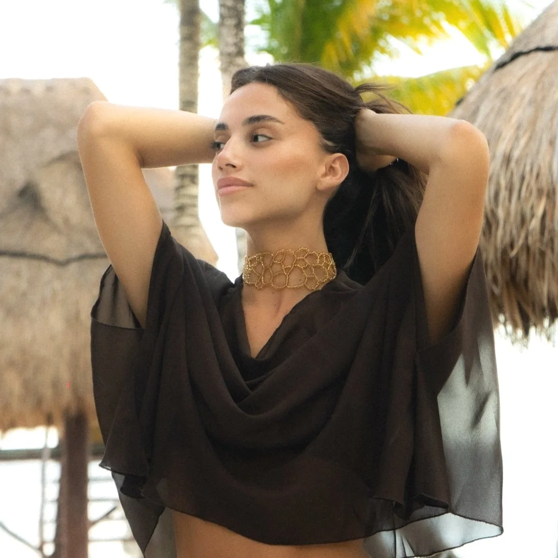 Shop_Necklaces_Coral_Gold_4.jpg