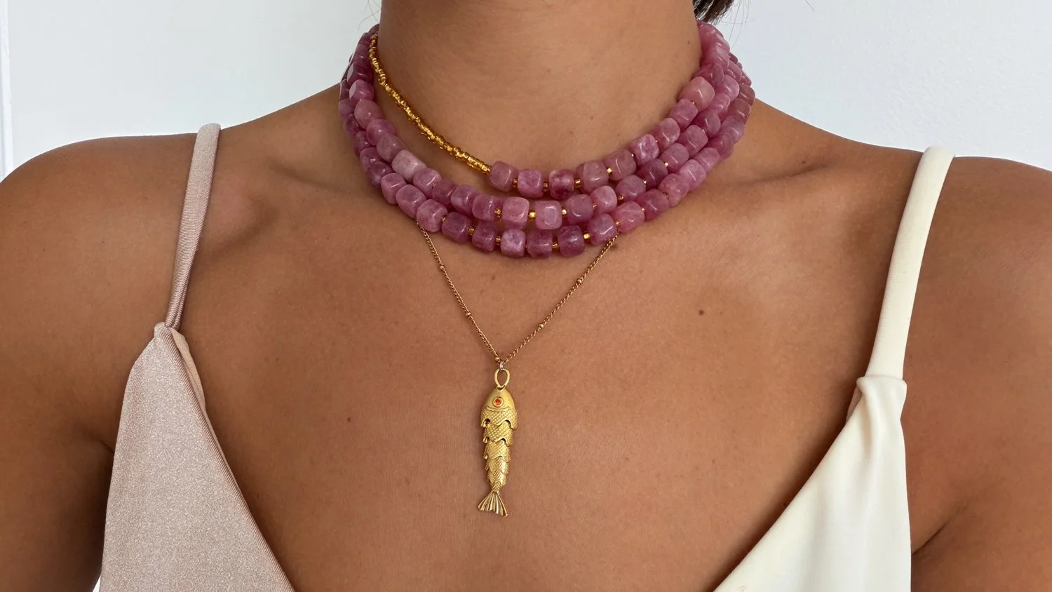Shop_Necklaces_Saline_Pink_Gold__3.jpg
