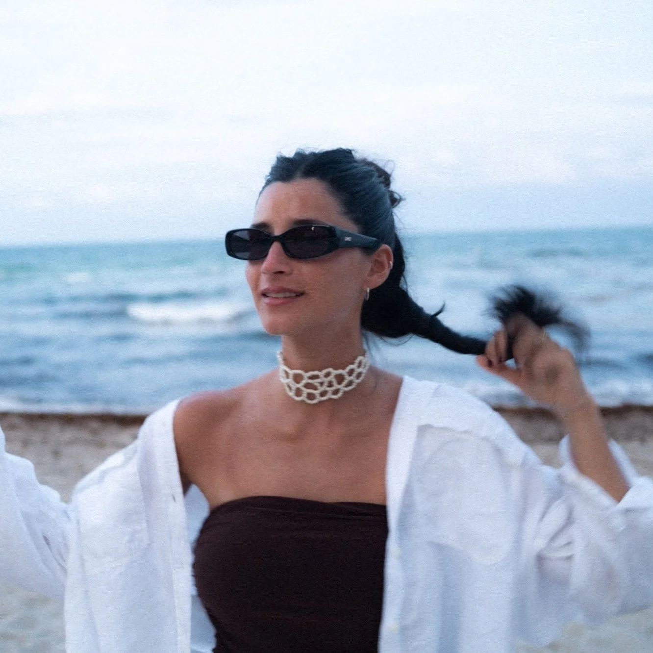 Shop_Necklaces_Coral_Pearl_4.jpg