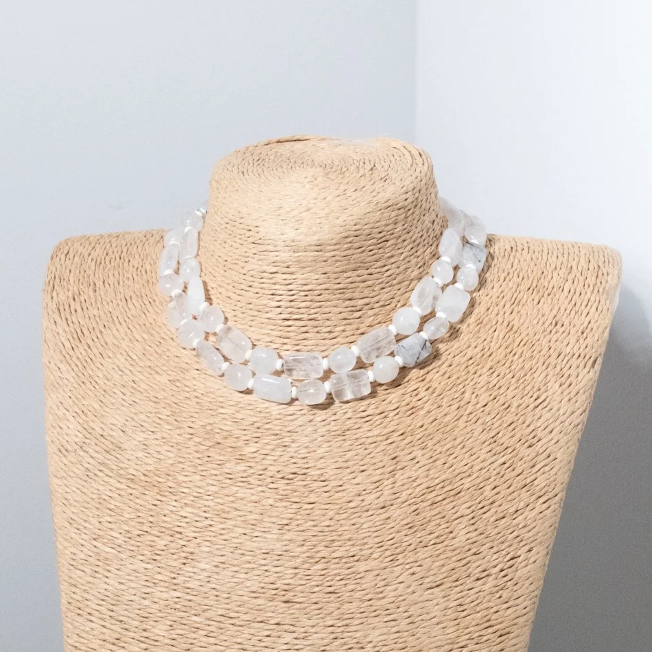 Shop_Necklaces_White_Moonstone_3.jpg