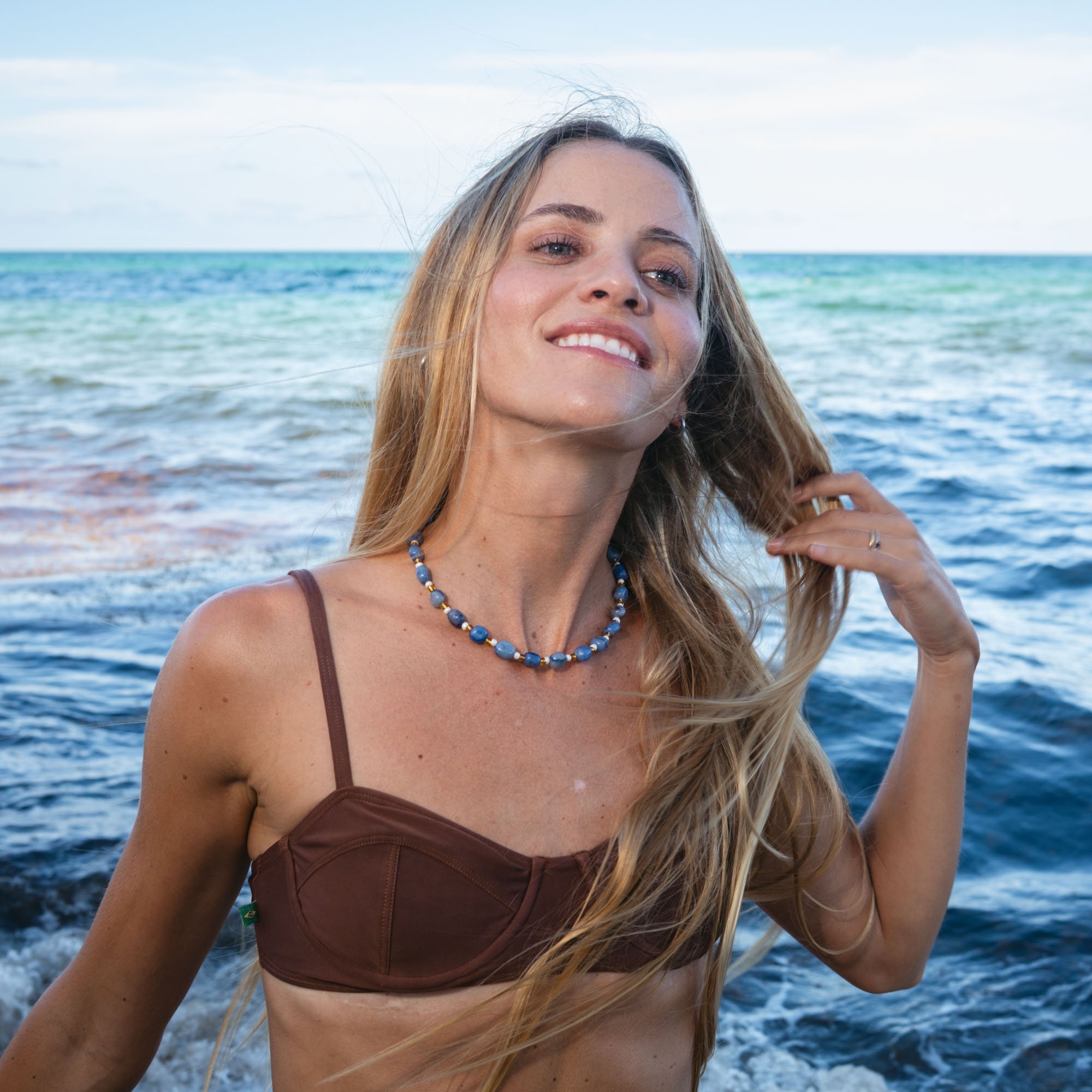 Shop_Necklaces_Blue_Aventurine_Gold_3.jpg