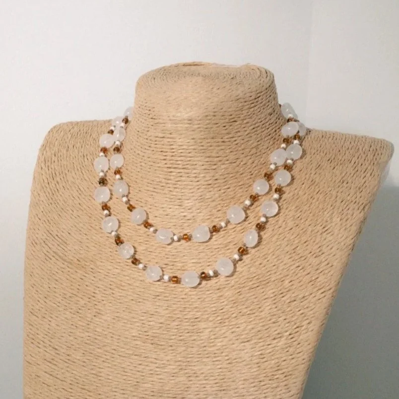 Shop_Necklaces_Moonstone_Long_4.jpg