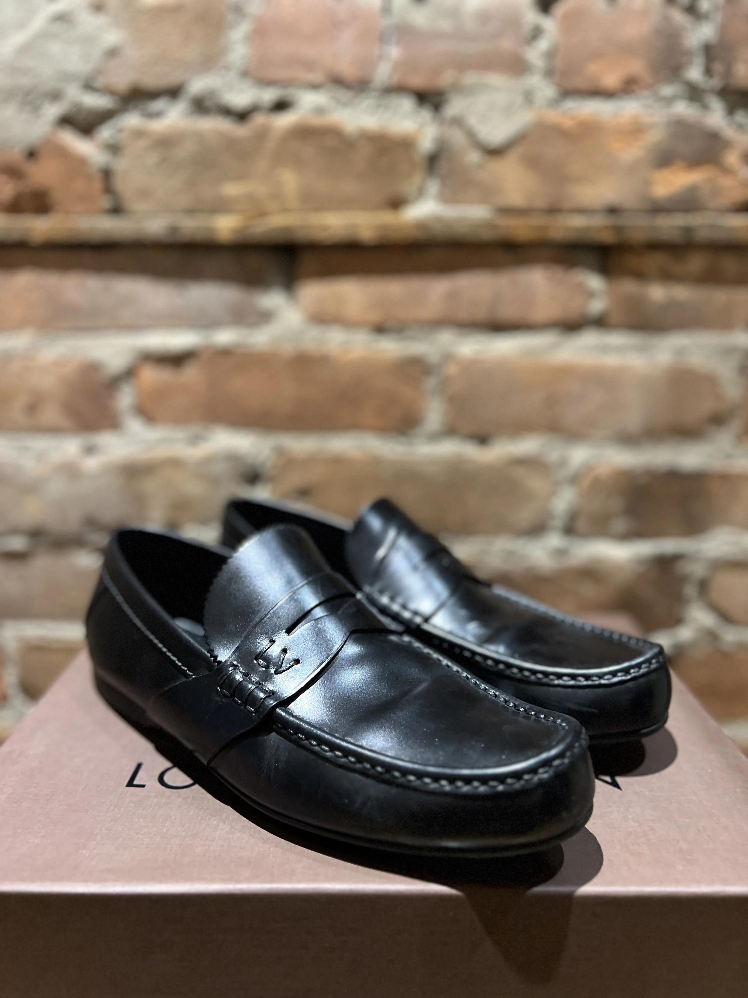 LOUIS VUITTON Monte Carlo Black Leather Driving Moccasins Car Shoes - Size LV 7 (US 8)