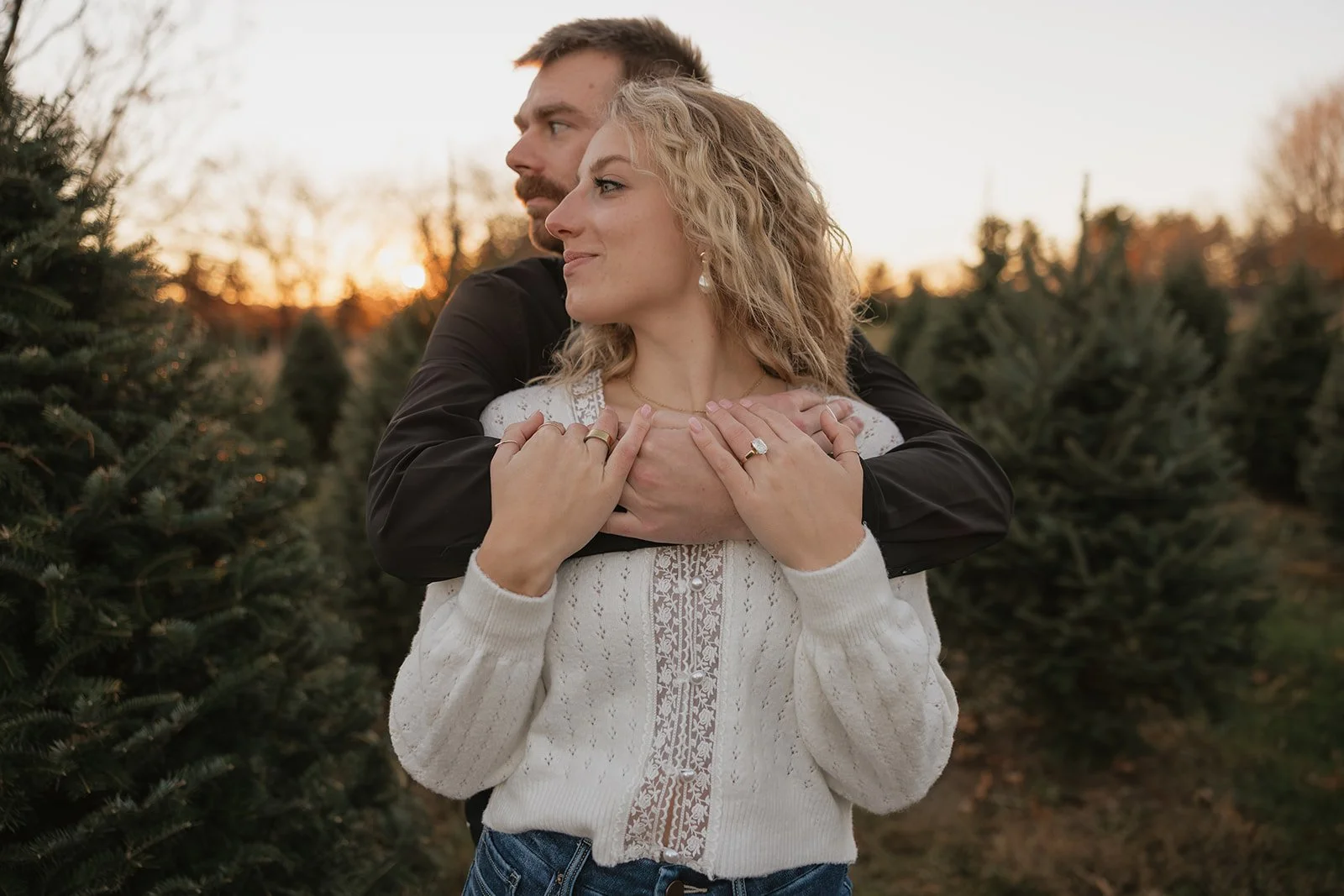 Sunny fall engagement photos in Wisconsin Dells Wisconsin