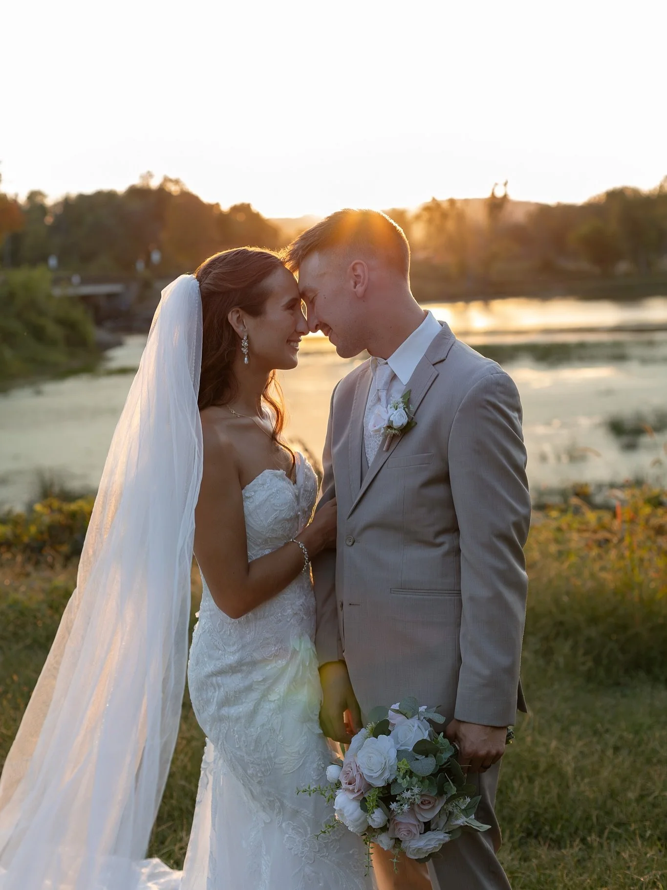 Celebrated the Burkles on the most beautiful September day!! 💍🕊️🥹

A day sooo full of love and happy tears! It is truly such an honor to be trusted with these kinds of moments.

second shot with @biancamphotography and @hailsmariephotography 

&bu