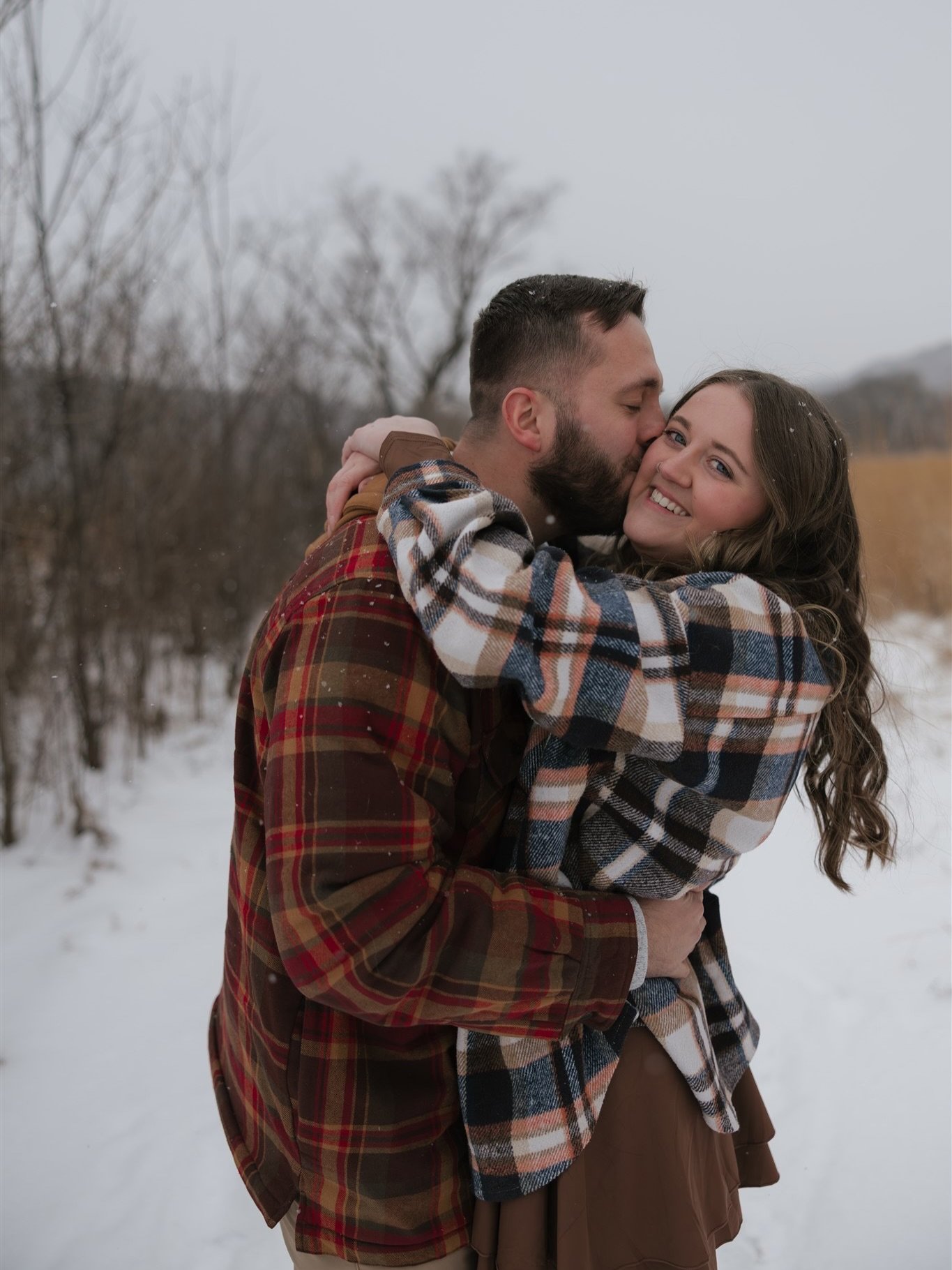 a little reminder that winter in wisconsin can be beautiful and your engagement photos can feel like a snow globe 🤍

cannot wait for these two to get married in november!!

&bull;
&bull;
&bull;
&bull;
&bull;
Wisconsin Wedding Photographer | Madison 