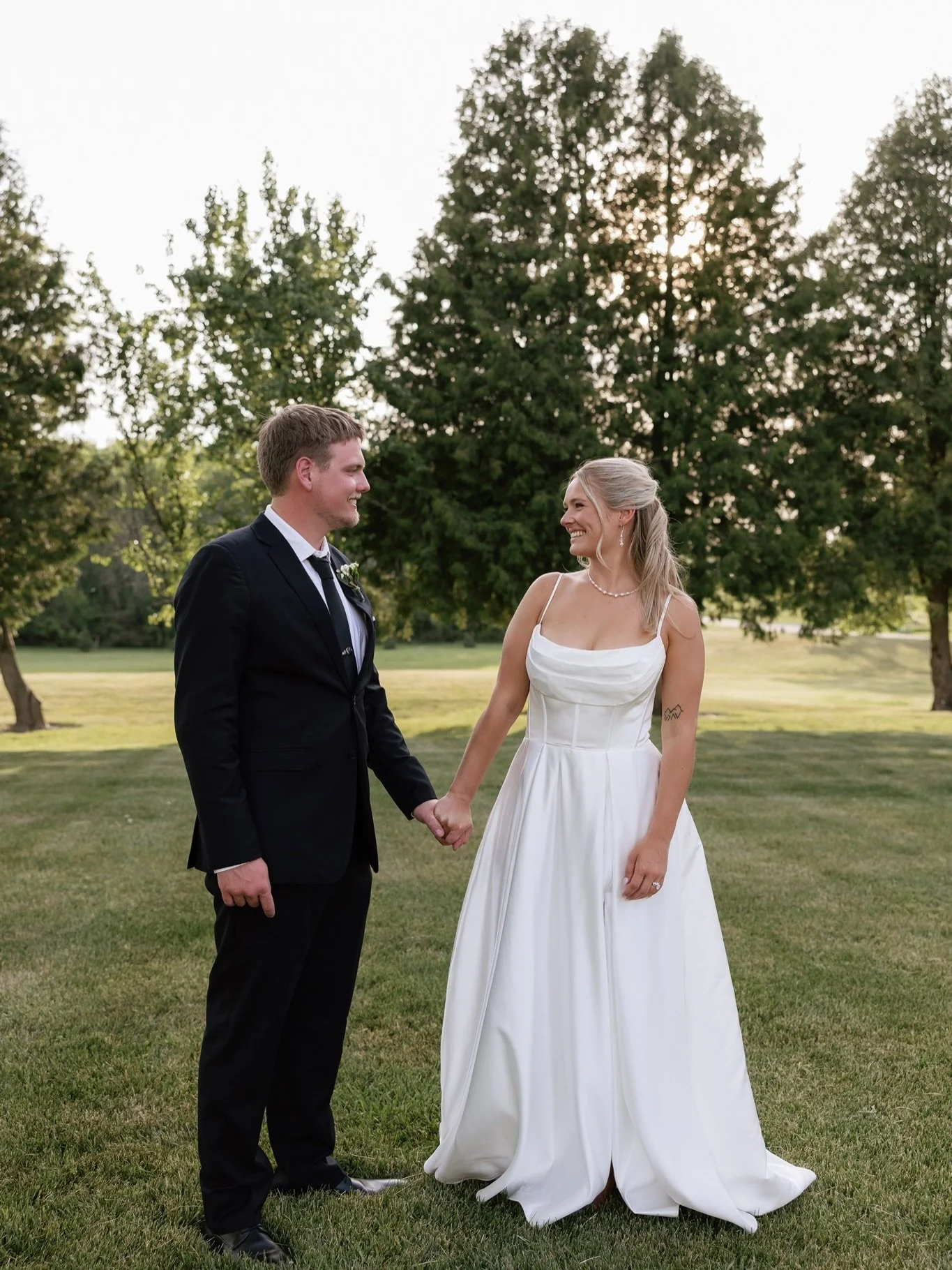 A sneak peek into a day filled to the brim with more love than I can put into words.

Getting to witness a room full of people love and celebrate these two so well was something so so special 🥹🤍

&mdash;
#wisconsinweddingphotographer #madisonweddin