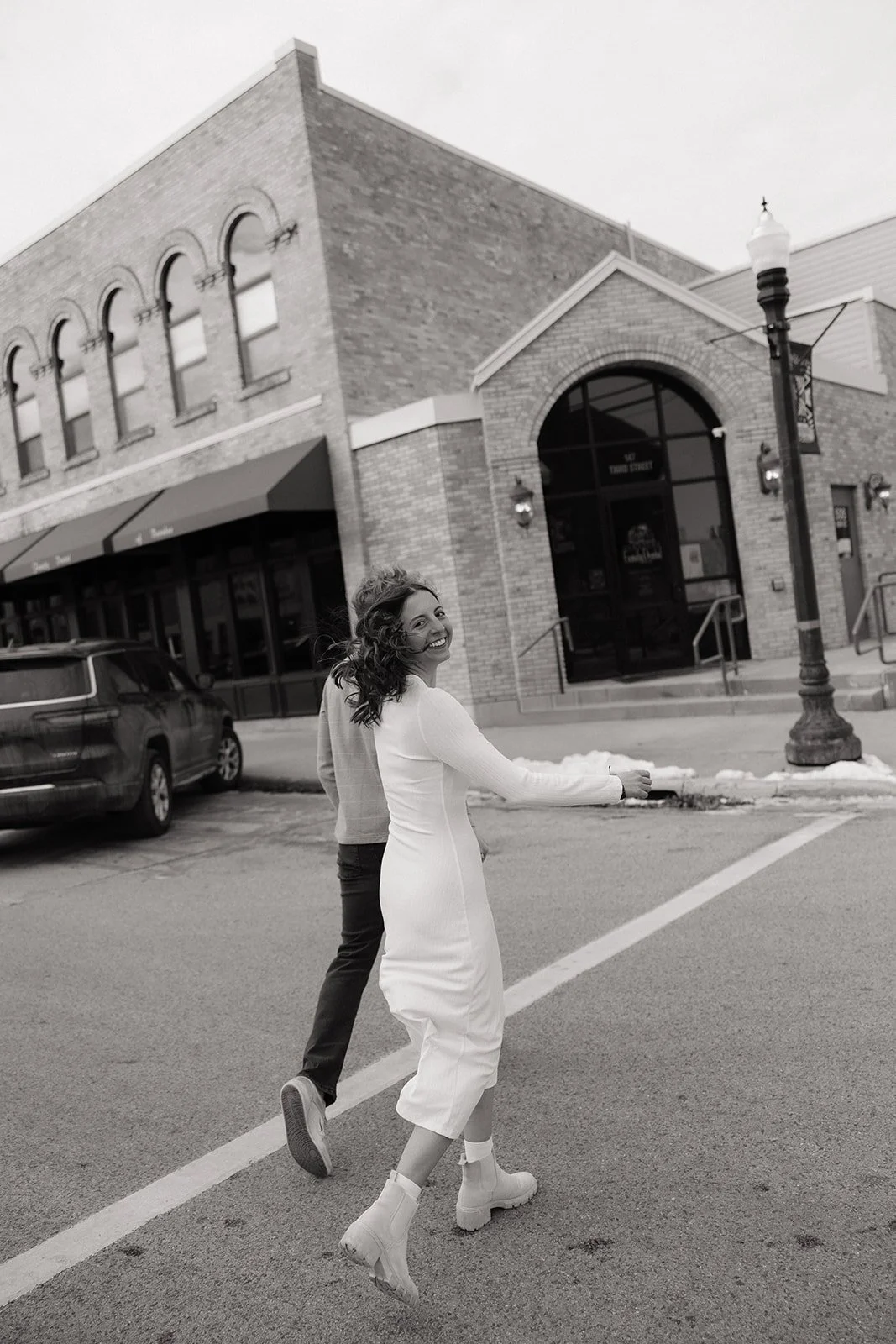 Baraboo Wisconsin Couples and Wedding Photographer