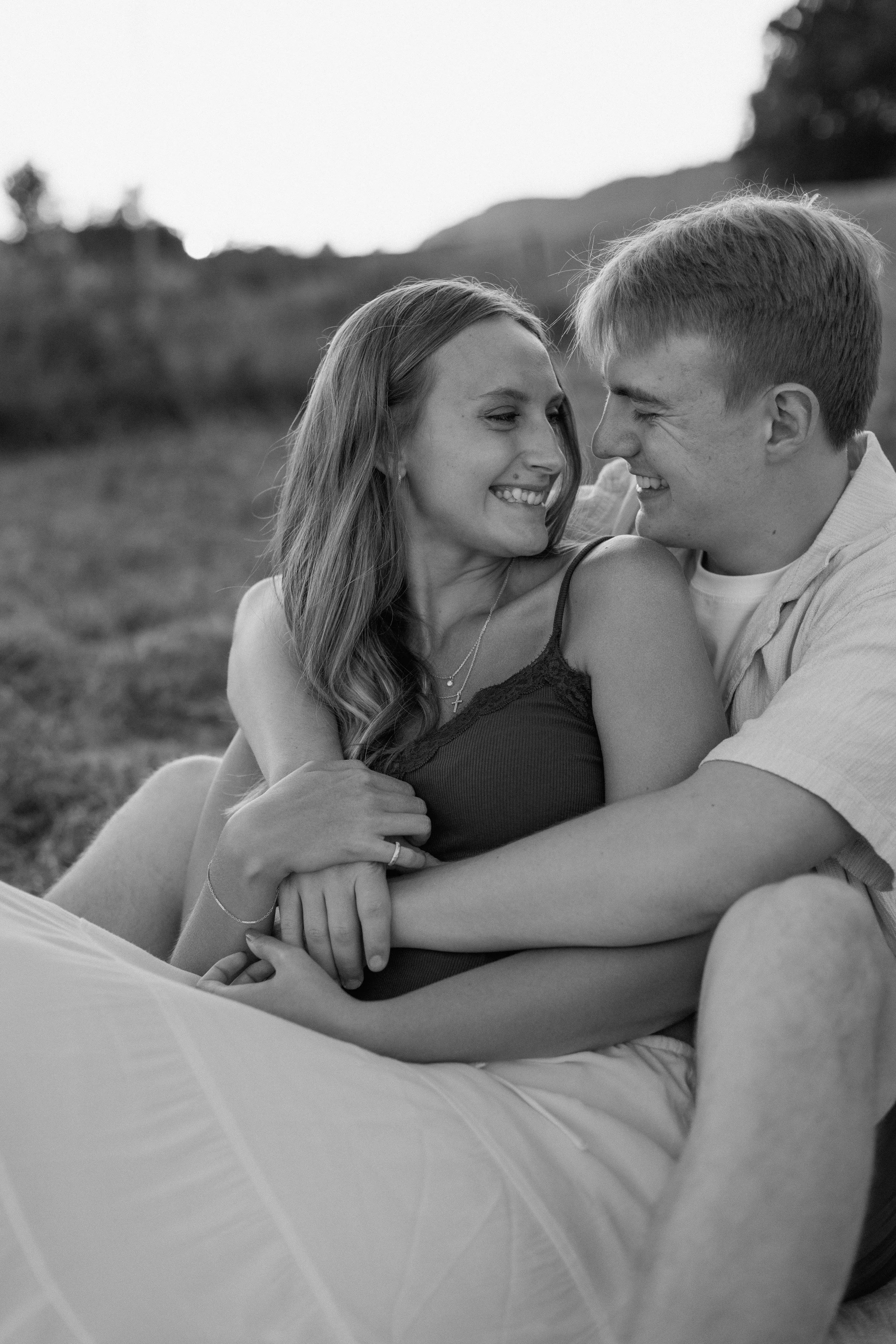 Emma Lehman, Wisconsin Couples and Wedding Photographer