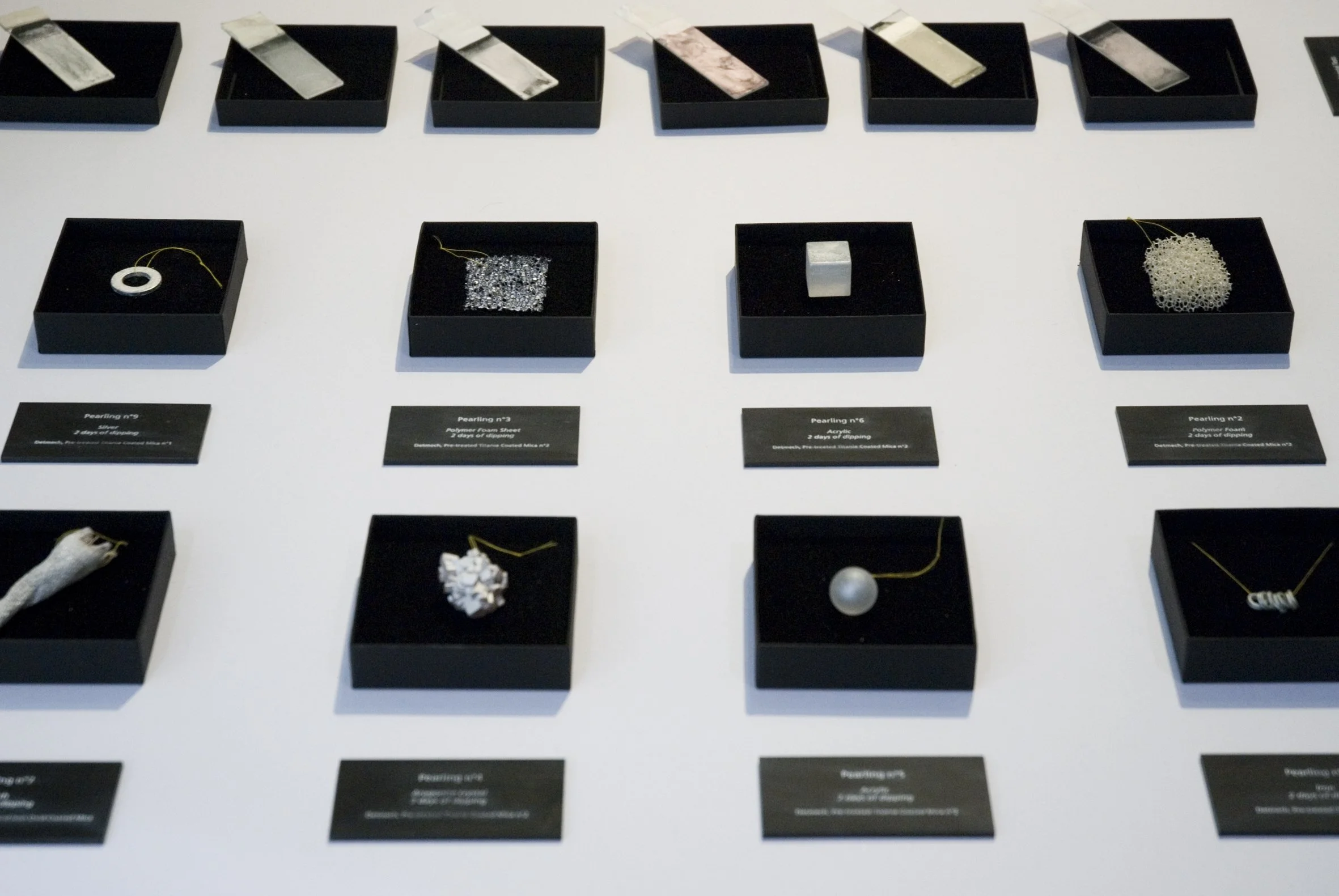 Emile De Visscher, samples of layered mother-of-pearl tests, Final Show Exhibition, Royal College of Art, 2012. Credits: Emile De Visscher.