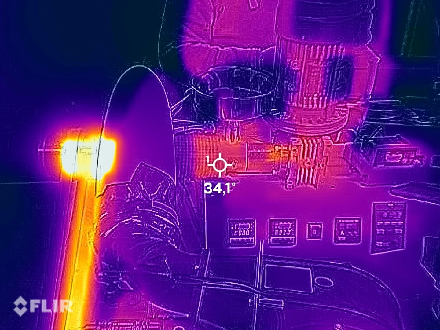 Thermal analysis of the latest Polyfloss machine development, to improve efficiency. Credits: The Polyfloss Factory.