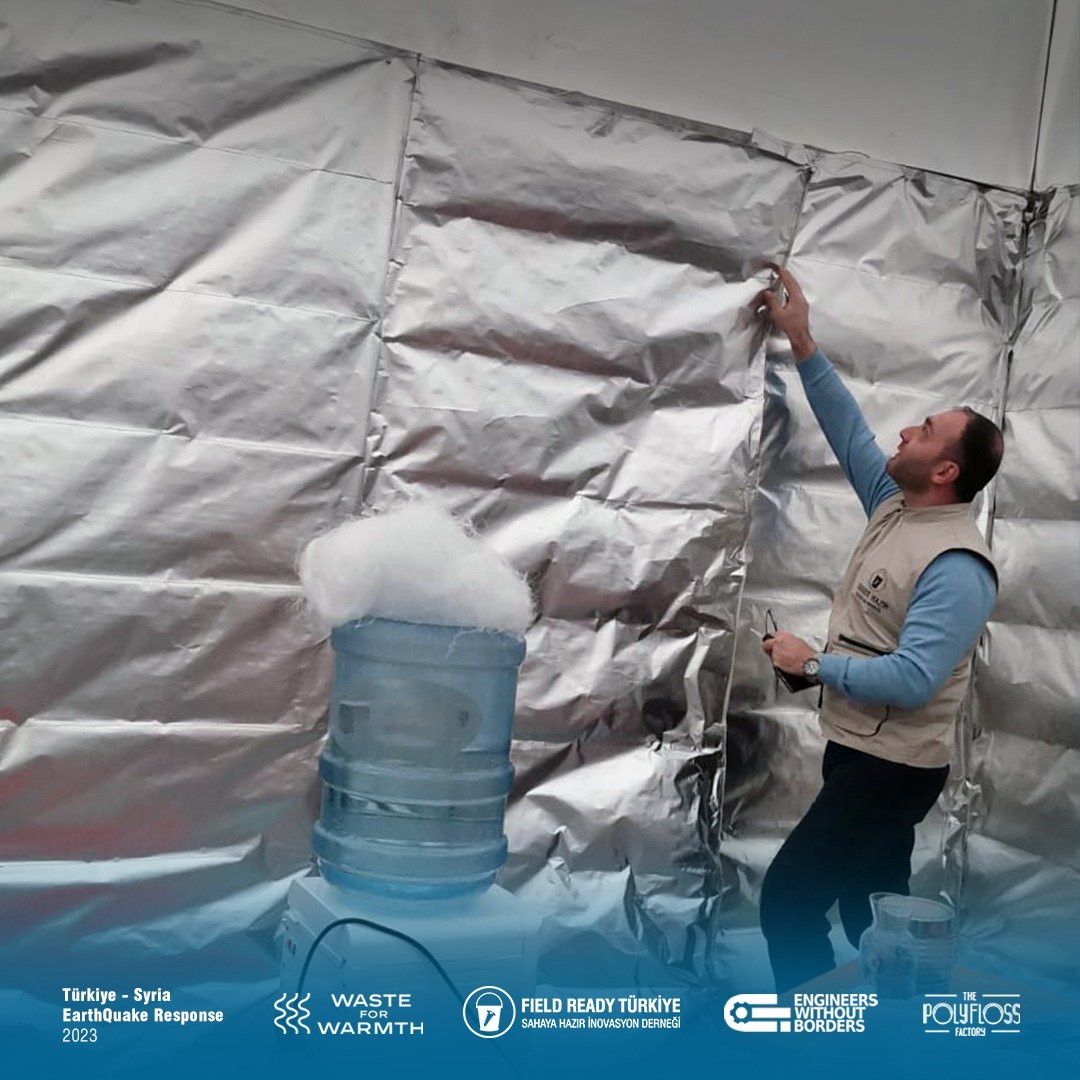 W4W project, tent insulation in Gazientep, The Polyfloss Factory, Engineers Without Borders Norway and Field Ready Turkey, 2022. Credits: Field Ready Turkey.