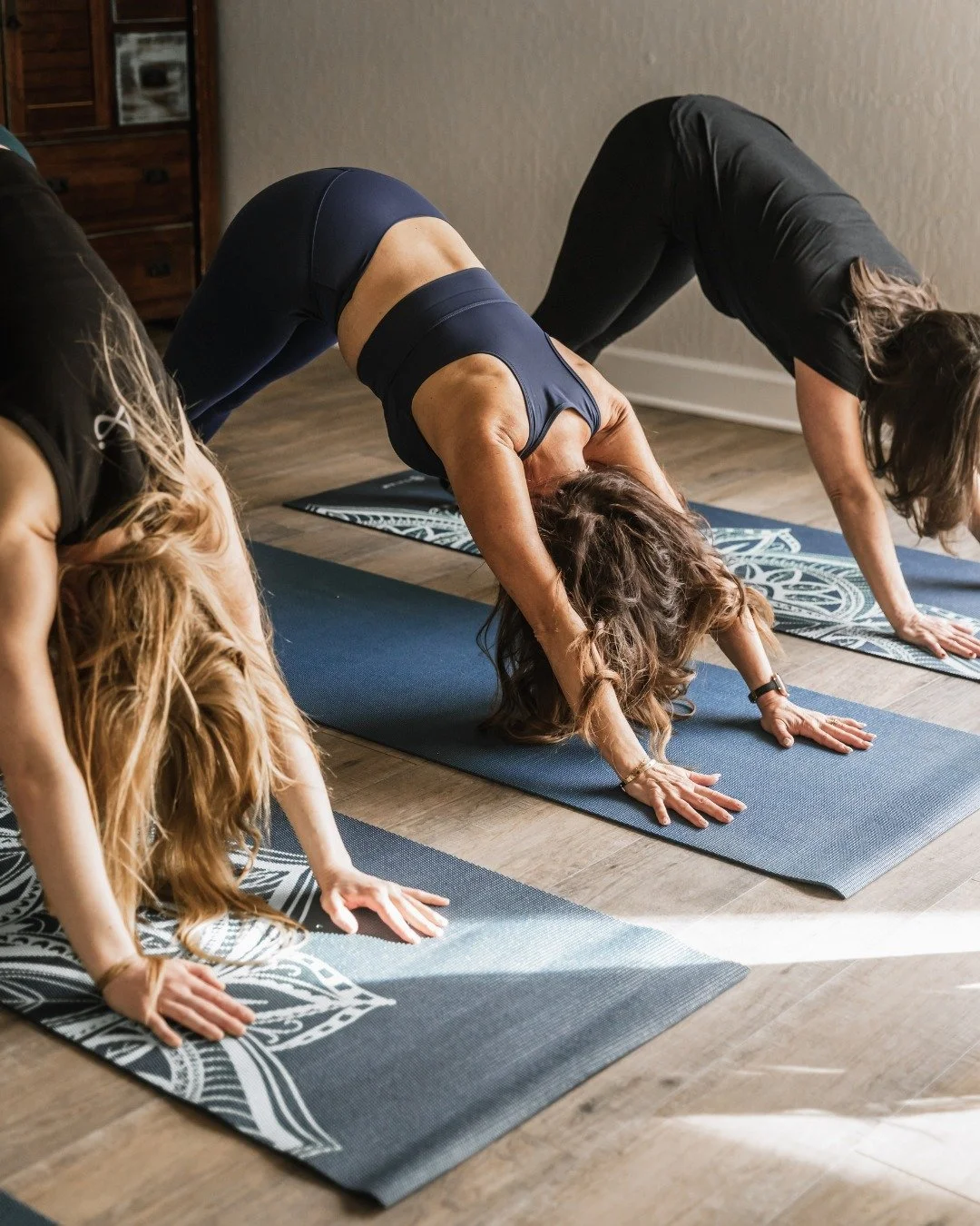 Did you know that holding poses like downward dog can strengthen your arms, open your shoulders, and stretch your hamstrings all at once? Yoga isn&rsquo;t just flexibility; it&rsquo;s full-body fitness, and mindfulness rolled into one. 

Keep the mom