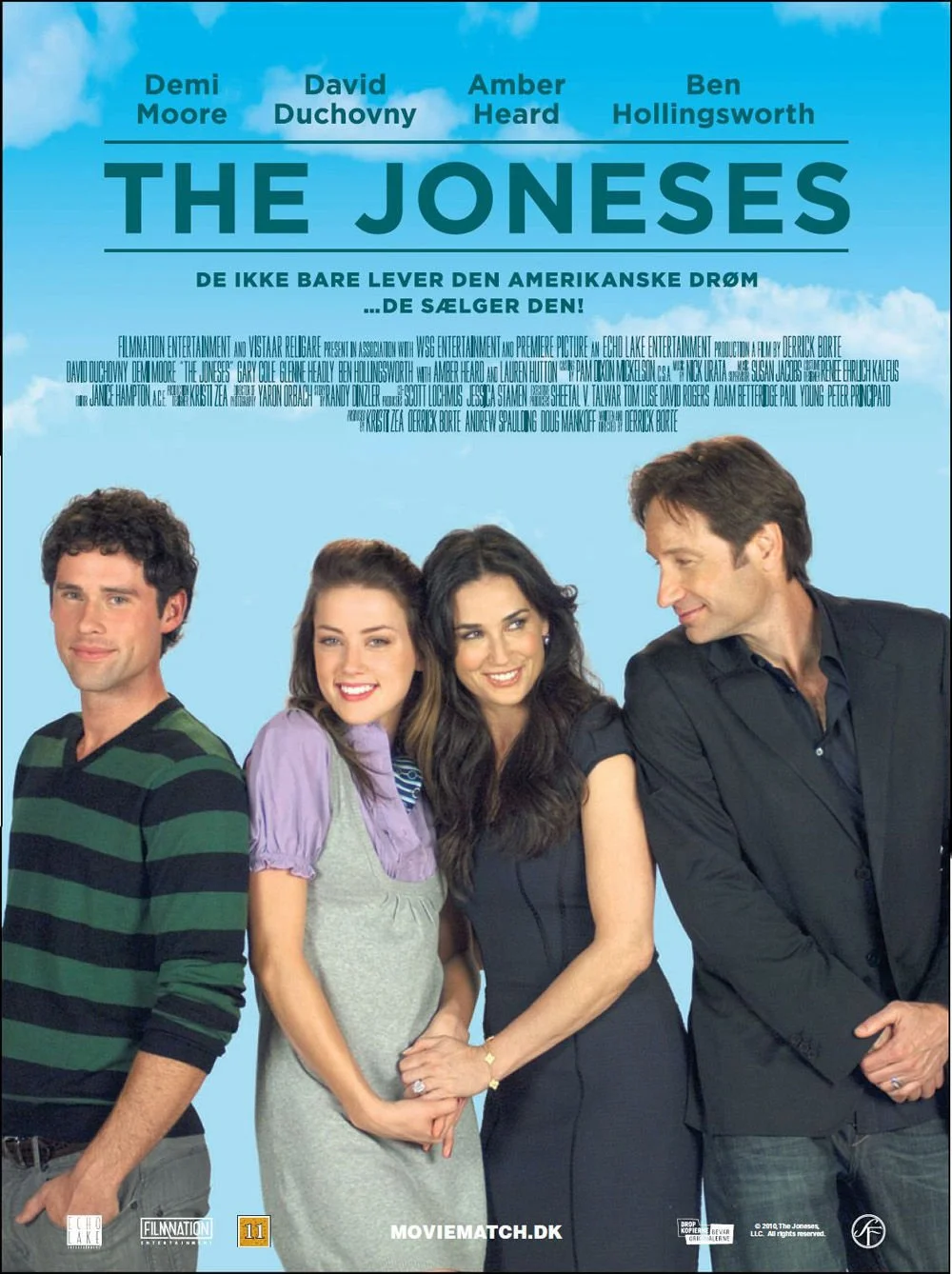 'The Joneses' Trashes Consumer Culture
