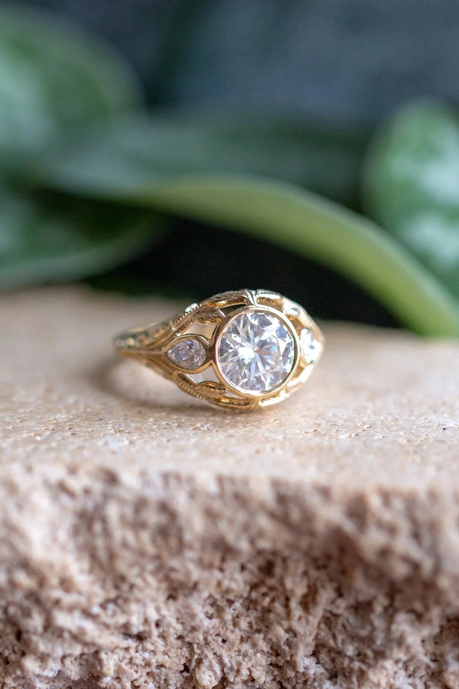 Rendrag%2BGold%2BLeaf%2BLattice%2BDiamond%2BRing-09.jpg