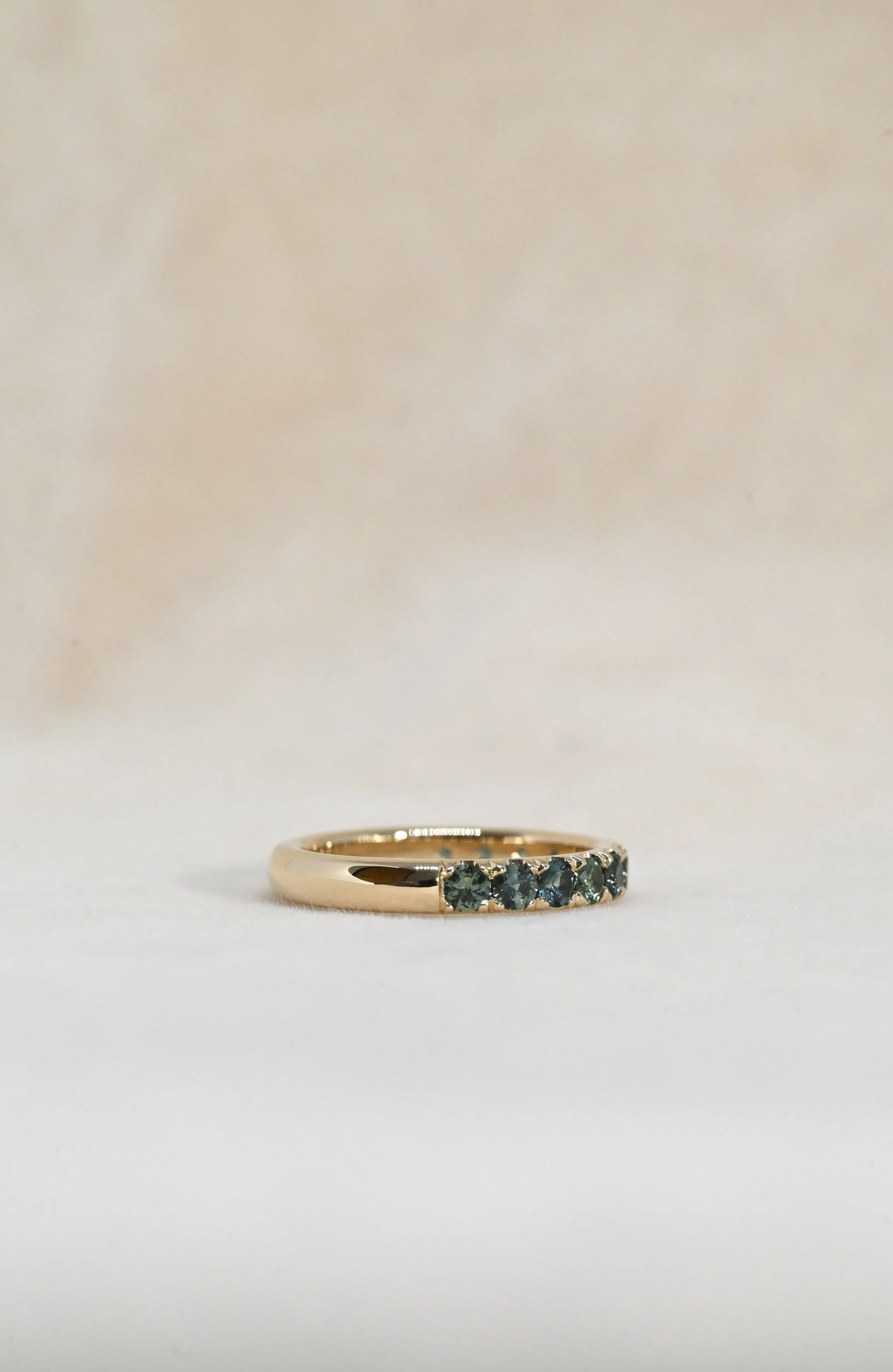EC-R0000-LuminaBand-MediumTealAustralianSapphires-SIDE.JPG