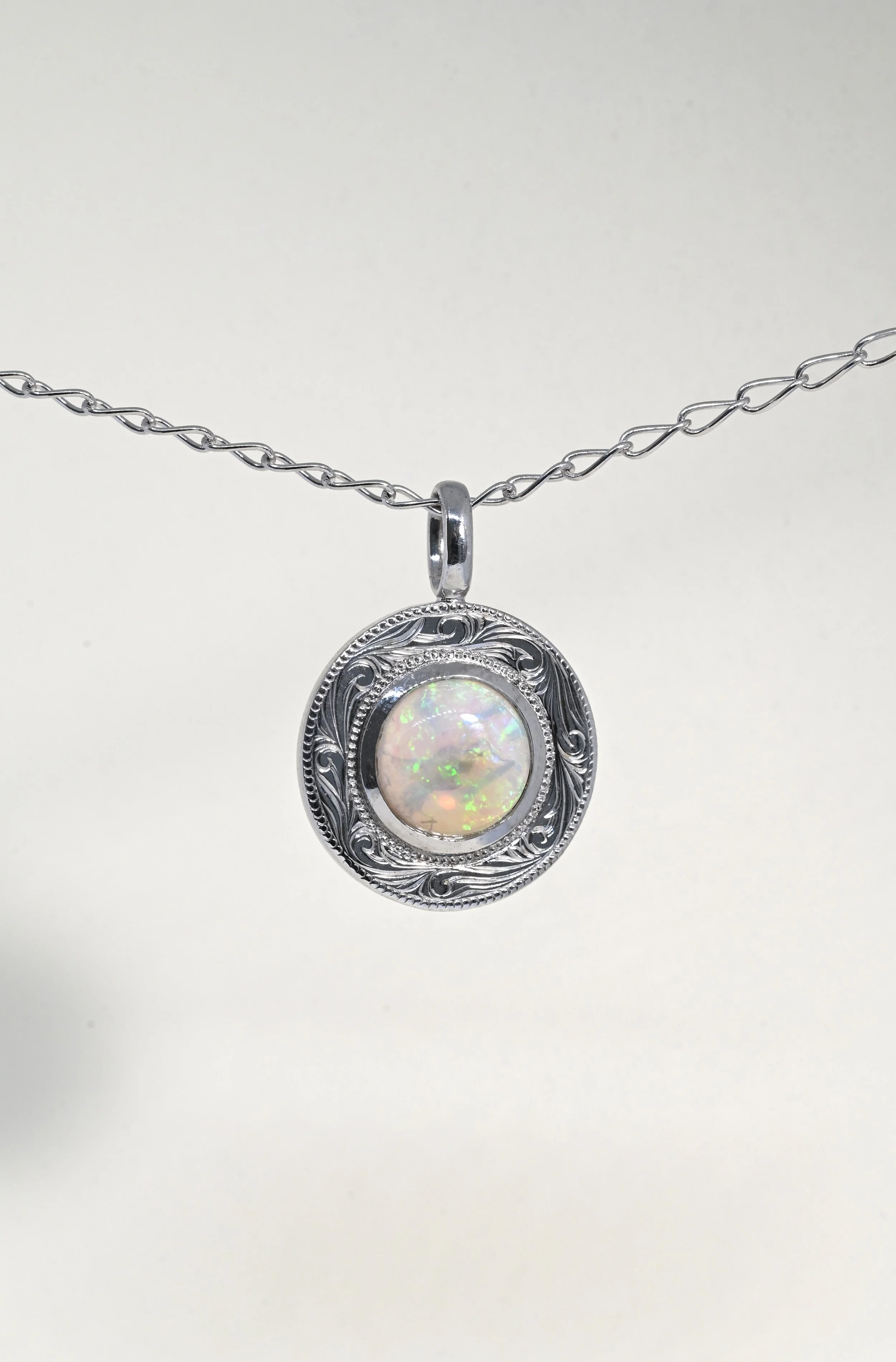 SPIRAL PENDANT | SCROLL 1.20ct Lightning Ridge Australian Opal