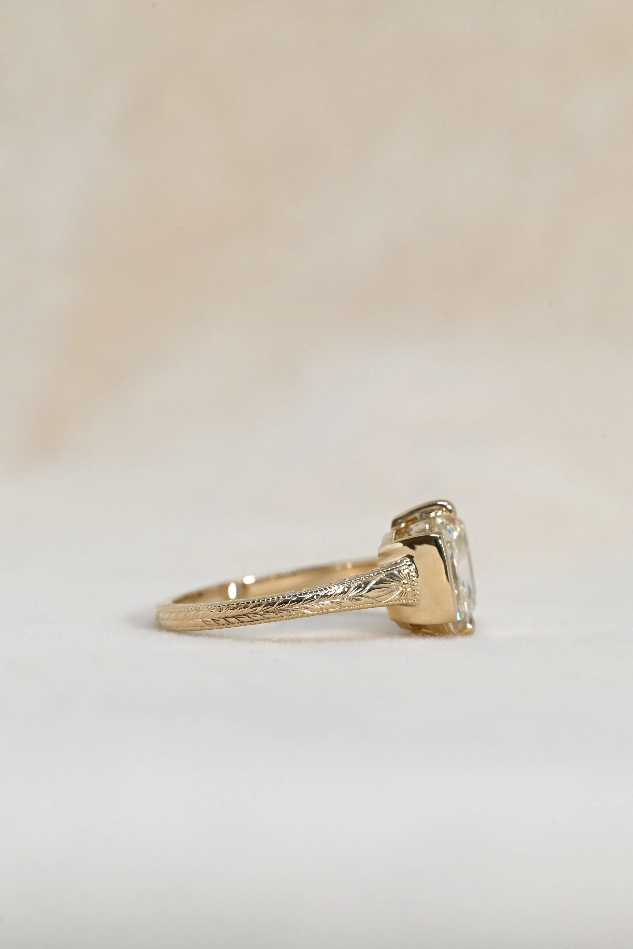 EC-R0007-Lydia-2.51ctAsscherCutDiamond-BACK.JPG